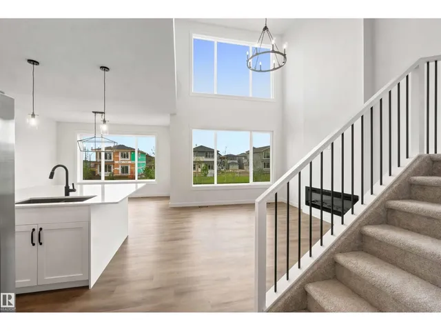 SW - 2232 5 AV, Edmonton 5