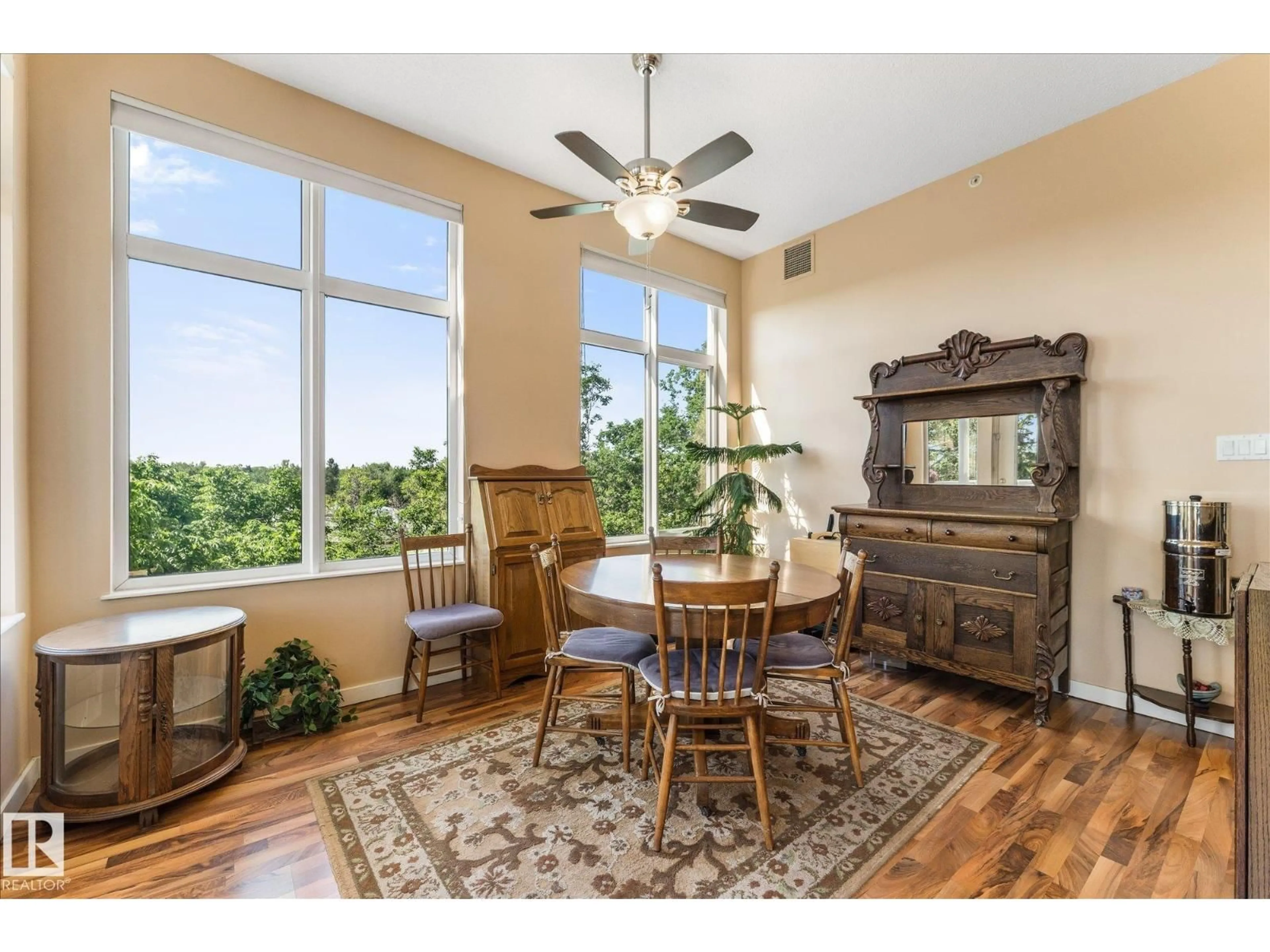 Dining room, wood/laminate floor for #408 - 11140 68 AV, Edmonton Alberta T6H2C2
