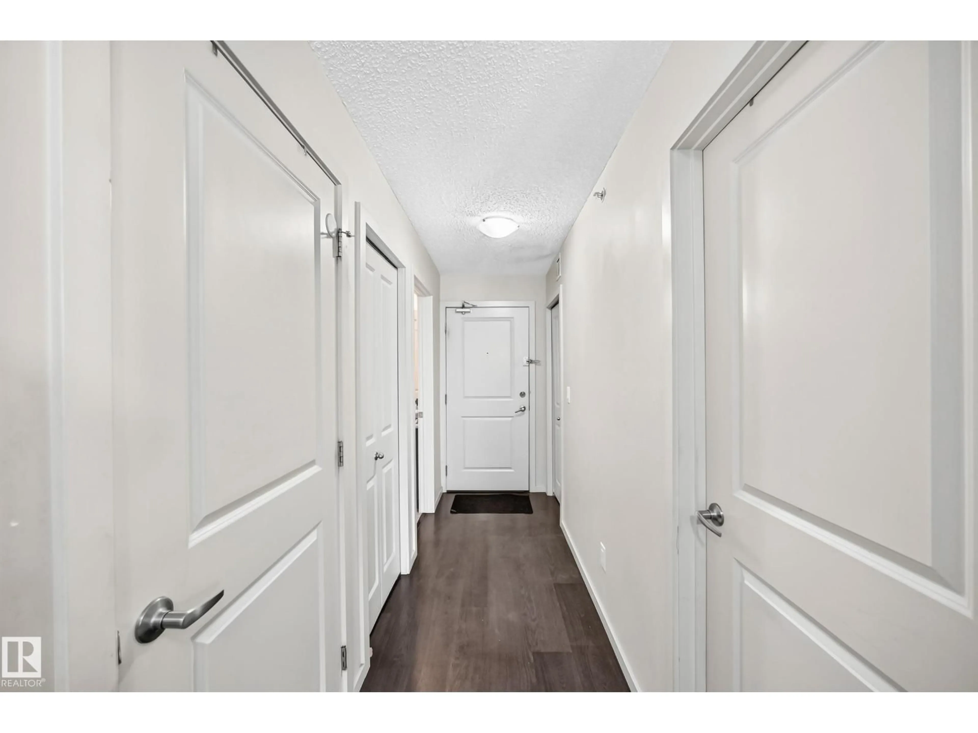 Indoor entryway for #416 - 3357 16A AV, Edmonton Alberta T6T0V4