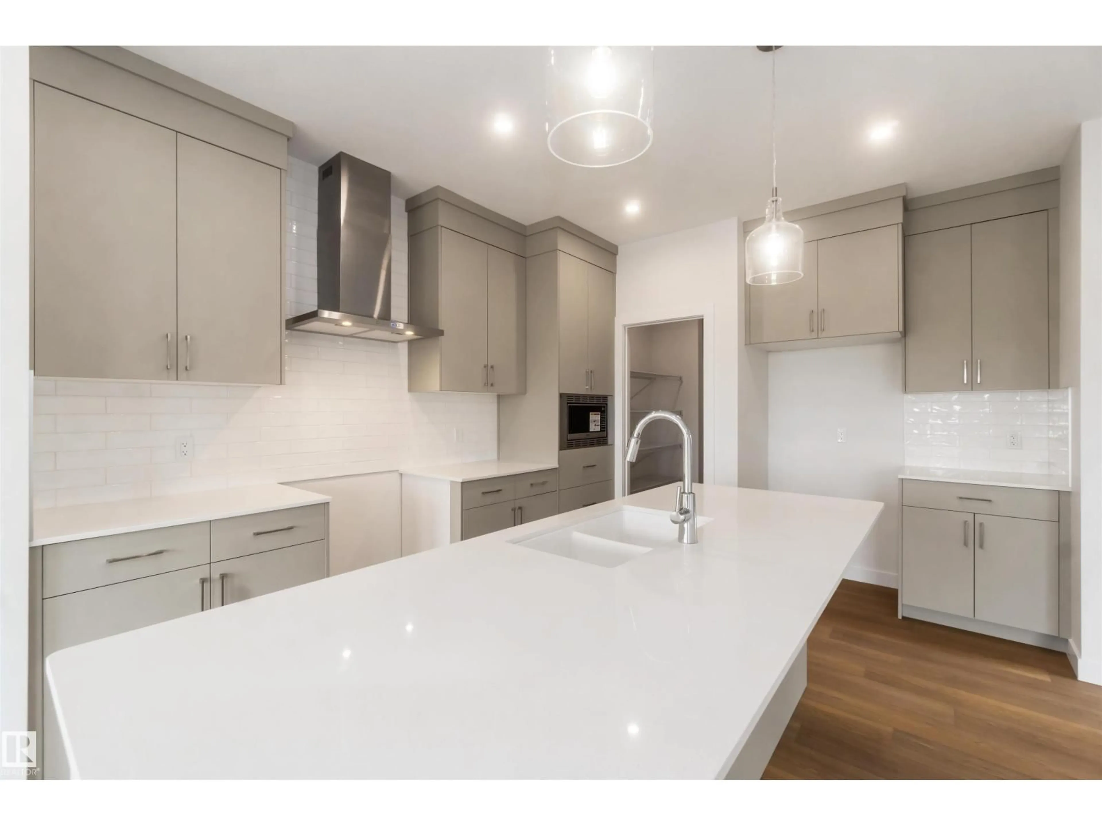 Open concept kitchen, unknown for 19360 29 AV, Edmonton Alberta T6M3B1