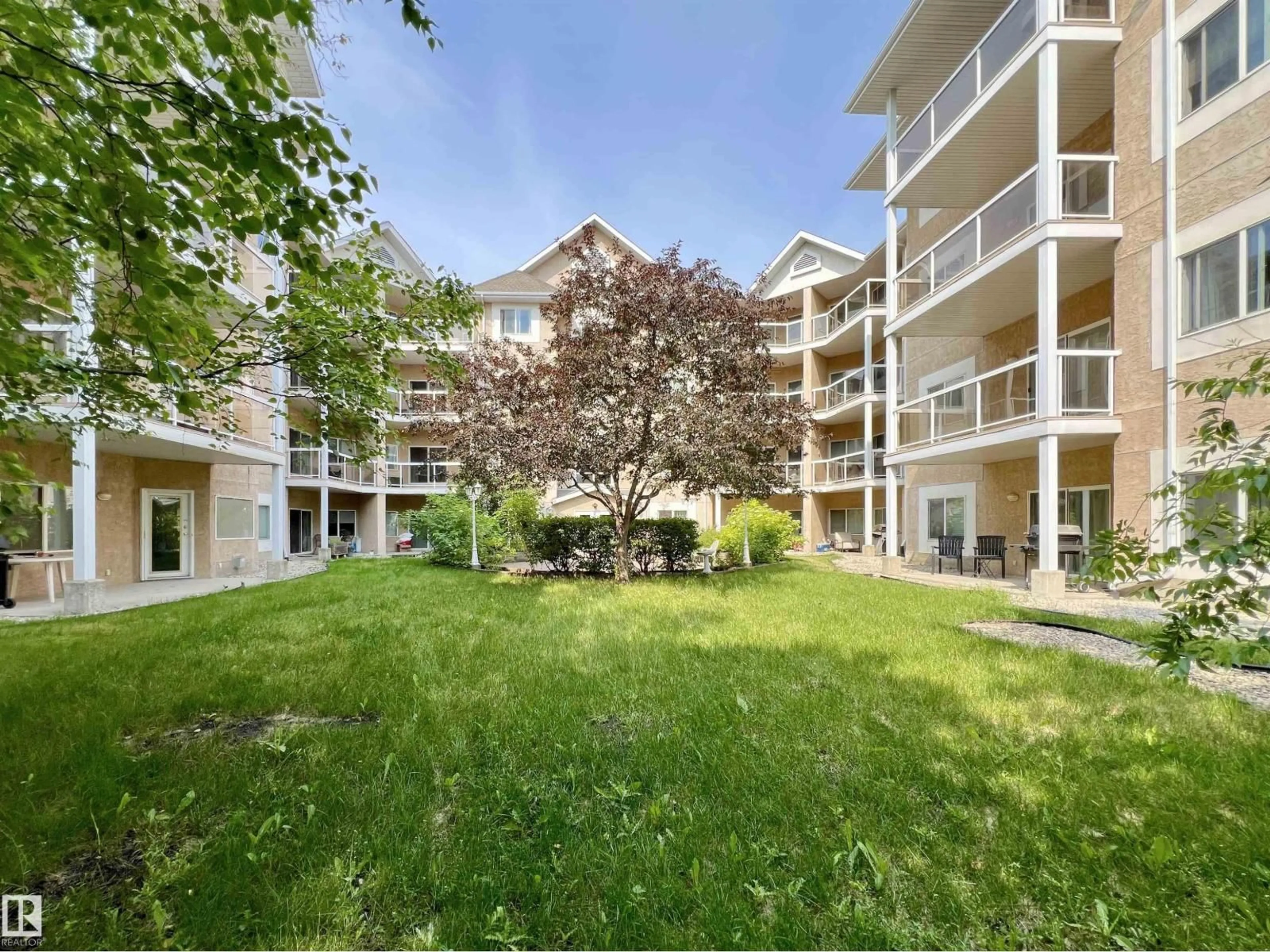 Patio, unknown for #110 - 10511 42 AV, Edmonton Alberta T6J7G8