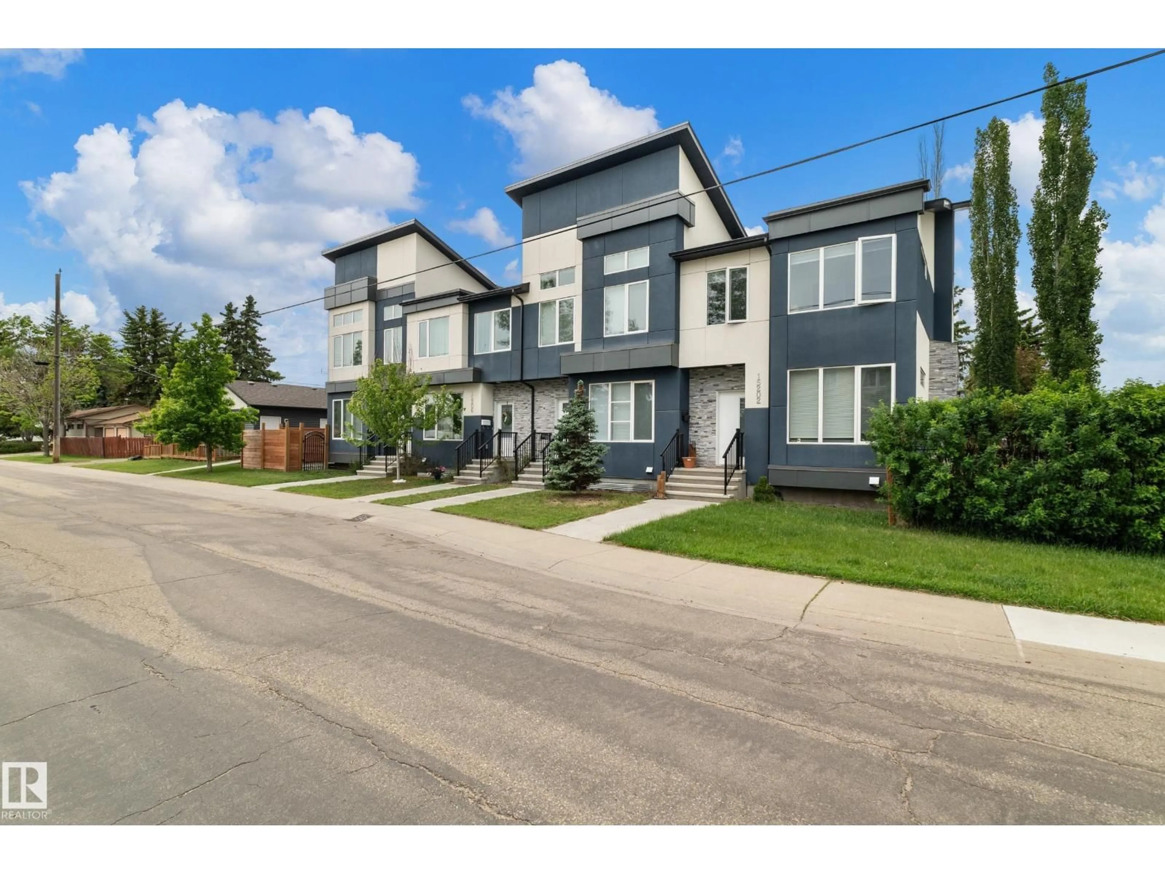 Unknown for 15204 108 AV, Edmonton Alberta T5P1A1