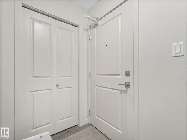 #212 - 508 ALBANY WY, Edmonton 4