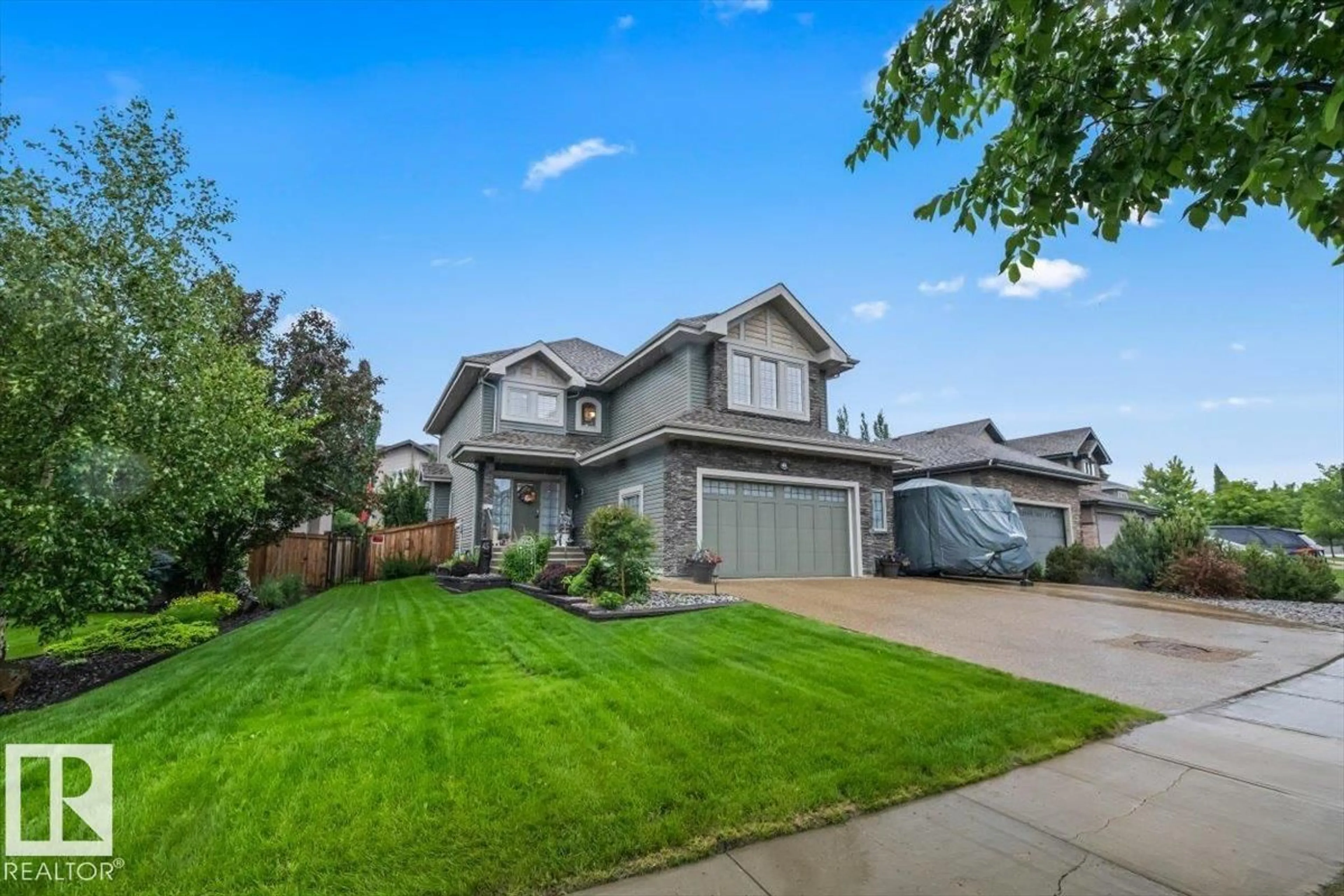 Home with vinyl exterior material, street for 45 LACOMBE DR, St. Albert Alberta T8N4G8