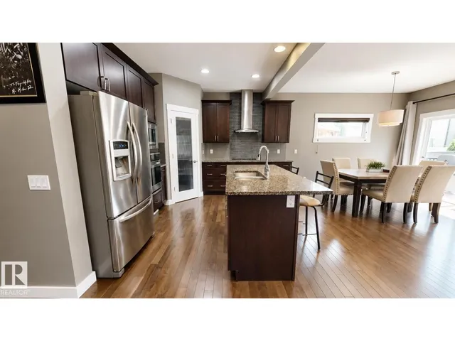110 MEADOWLAND WY, Spruce Grove 3