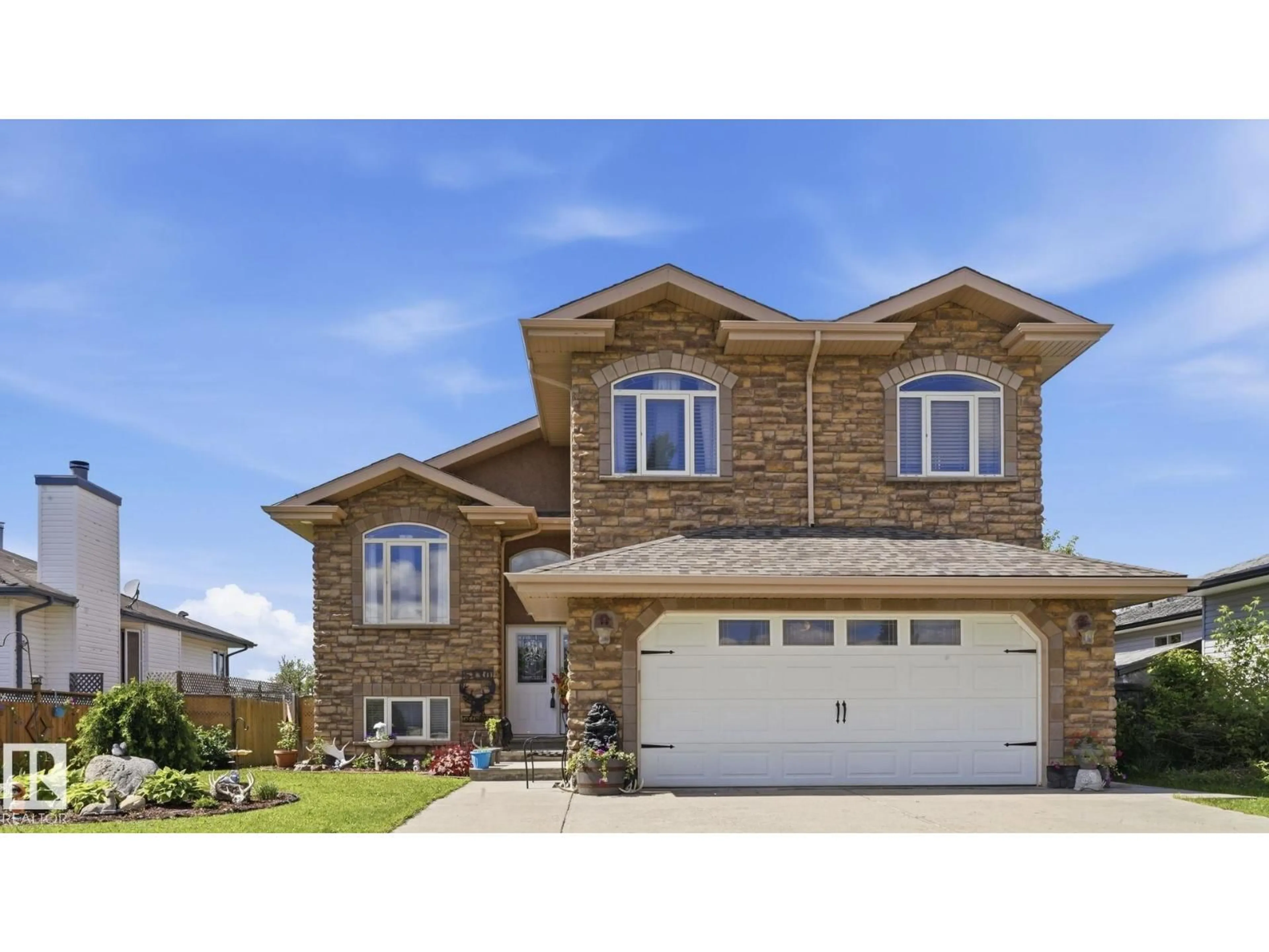 Home with brick exterior material, street for 5130 SPORTSVIEW DR, New Sarepta Alberta T0B3M0