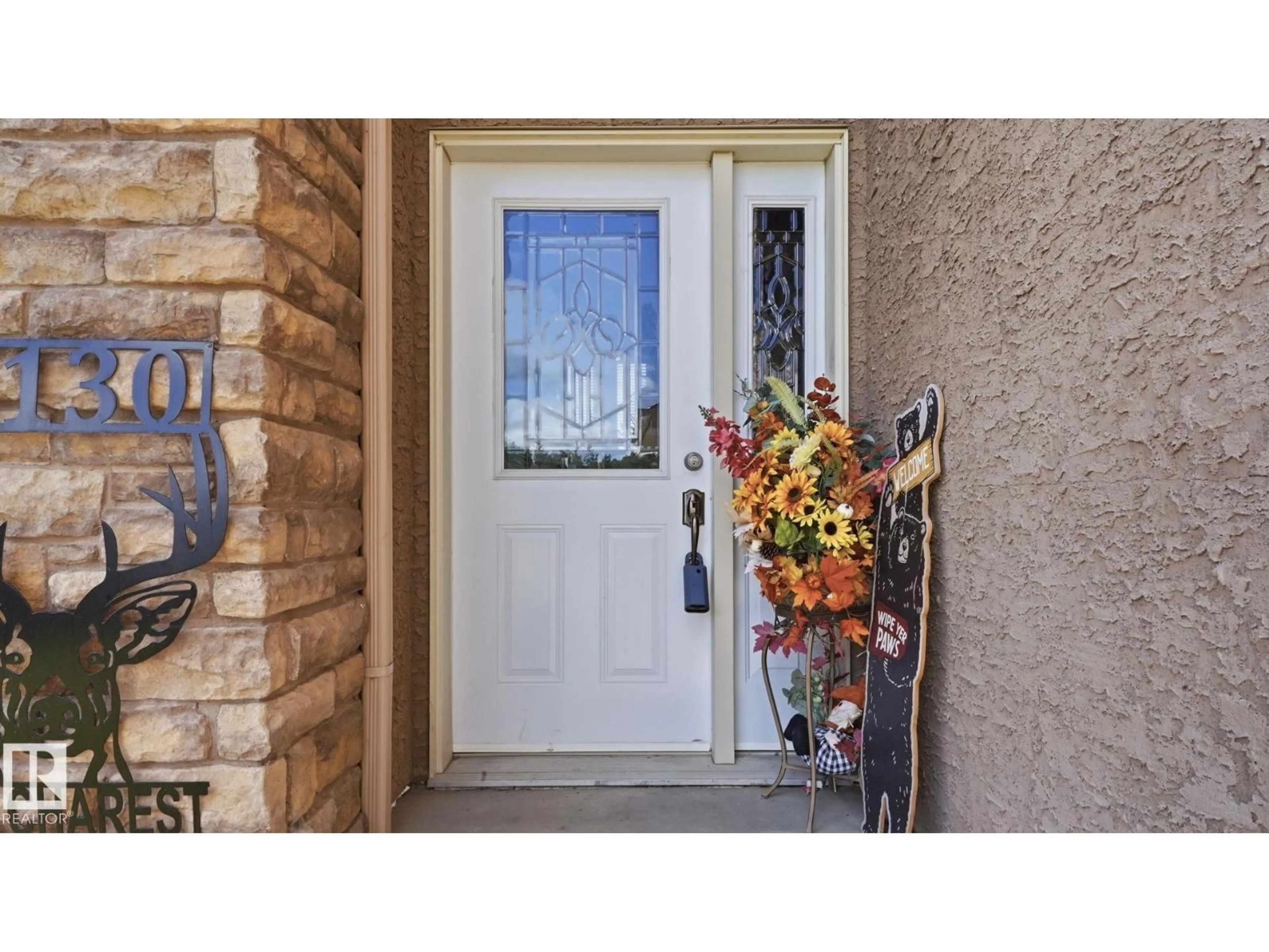 Indoor entryway for 5130 SPORTSVIEW DR, New Sarepta Alberta T0B3M0