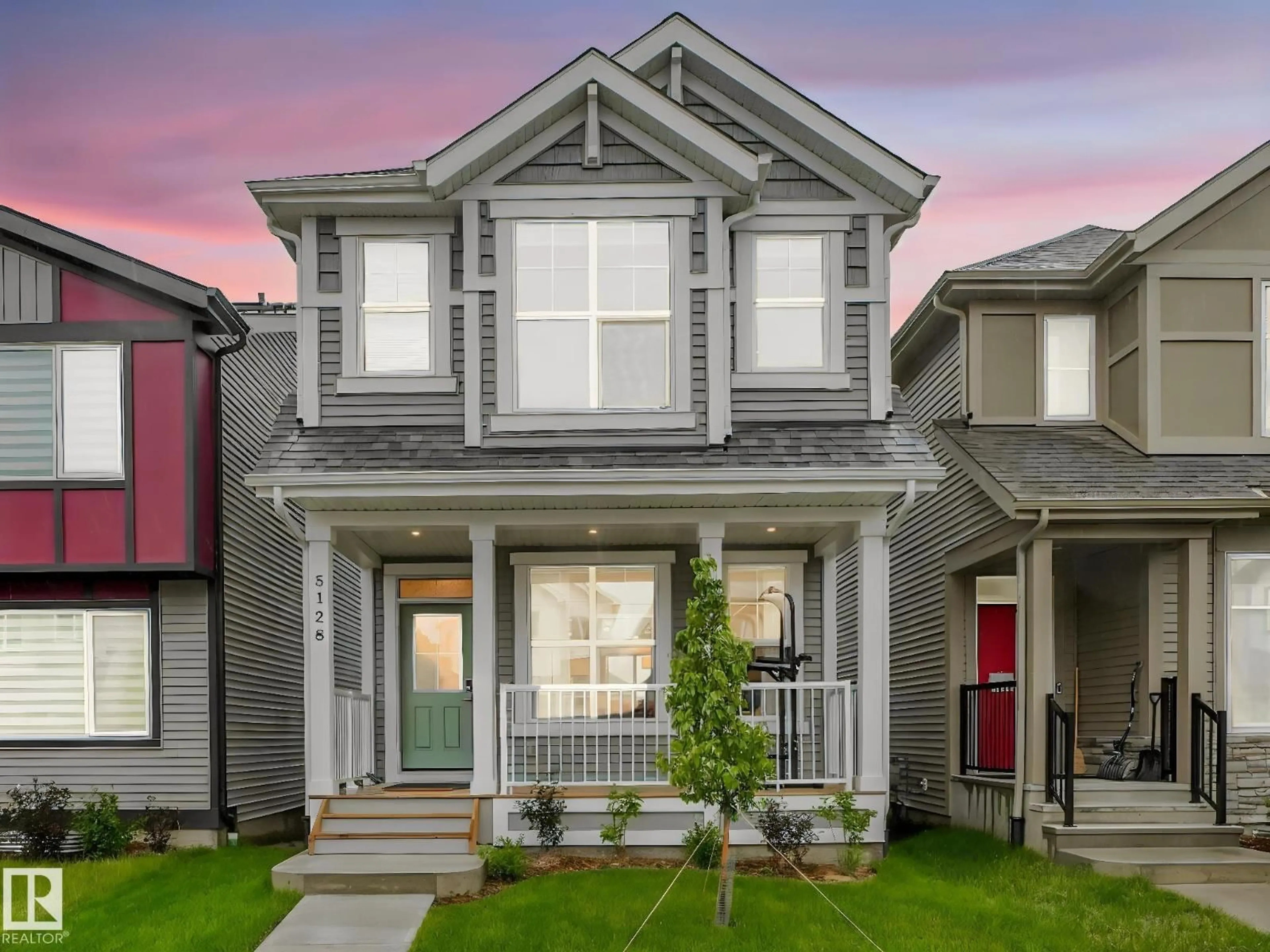 Home with vinyl exterior material, street for SW SW - 5128 KINNEY WY, Edmonton Alberta T6W1A8