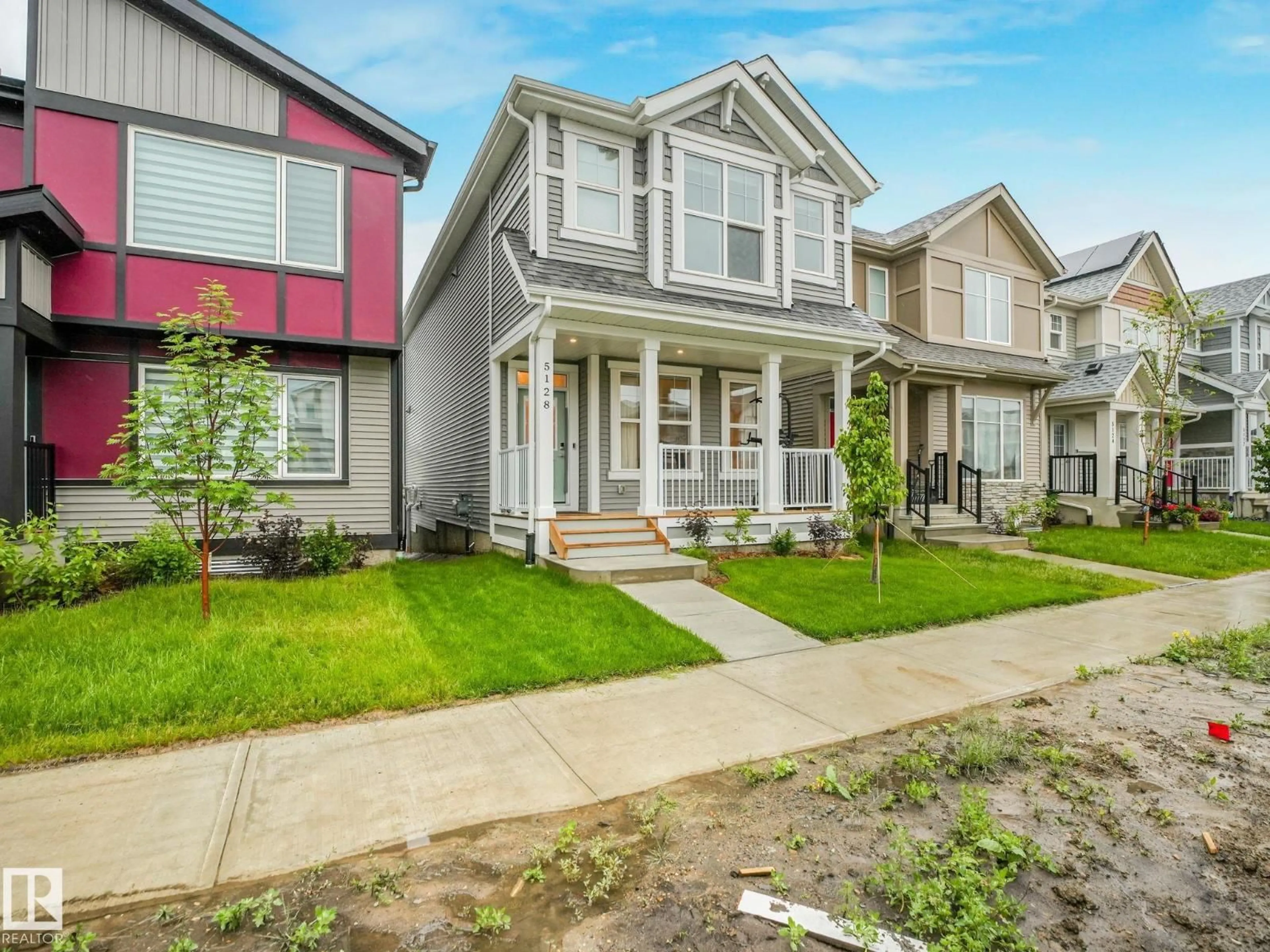 Home with vinyl exterior material, street for SW SW - 5128 KINNEY WY, Edmonton Alberta T6W1A8