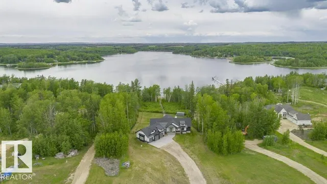 42 - 2307 TWP ROAD 522, Rural Parkland County 3