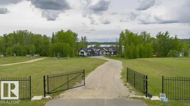 42 - 2307 TWP ROAD 522, Rural Parkland County 5