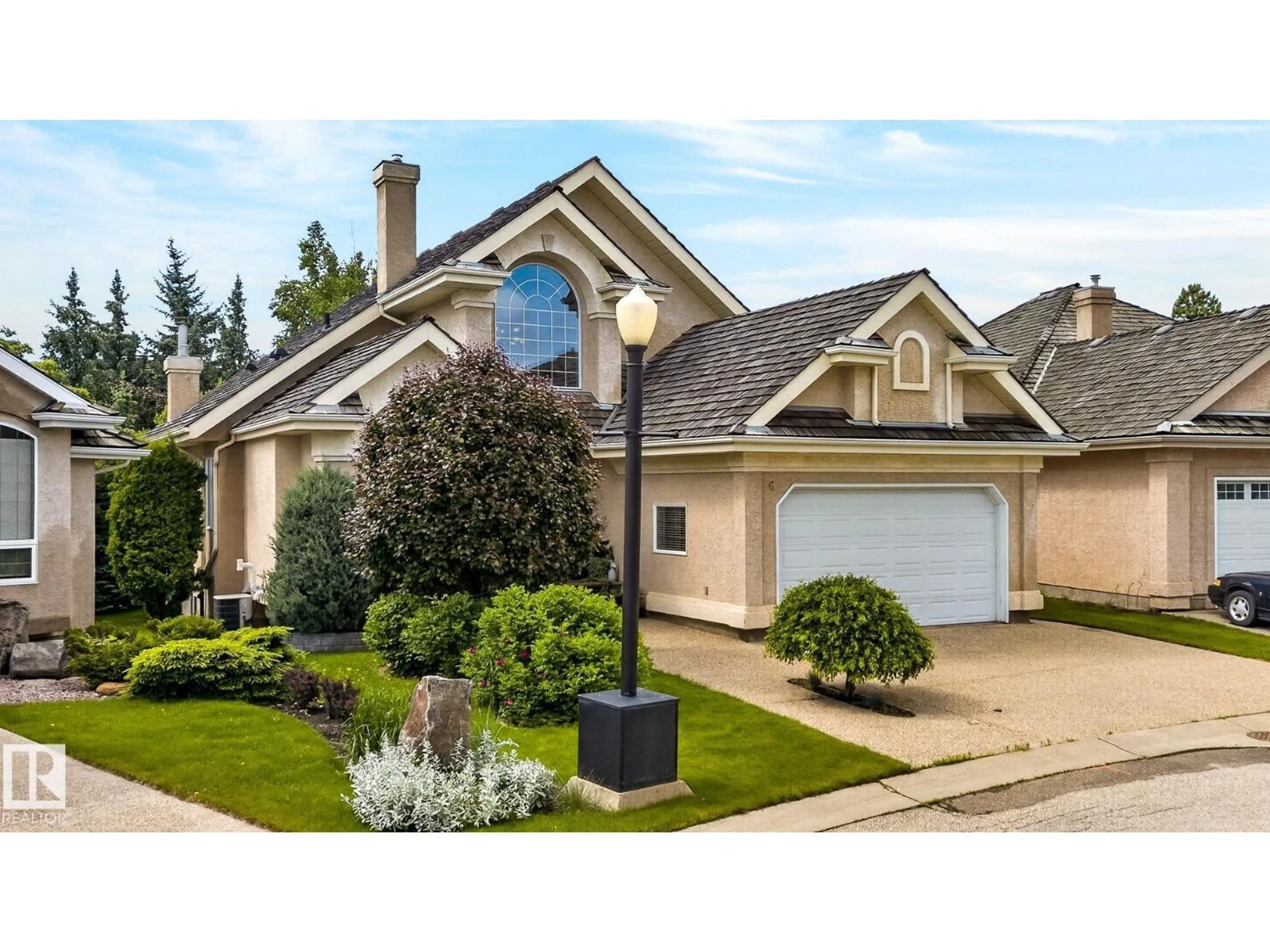 Home with vinyl exterior material, street for 6 PRESTIGE POINT NW, Edmonton Alberta T6M2T3