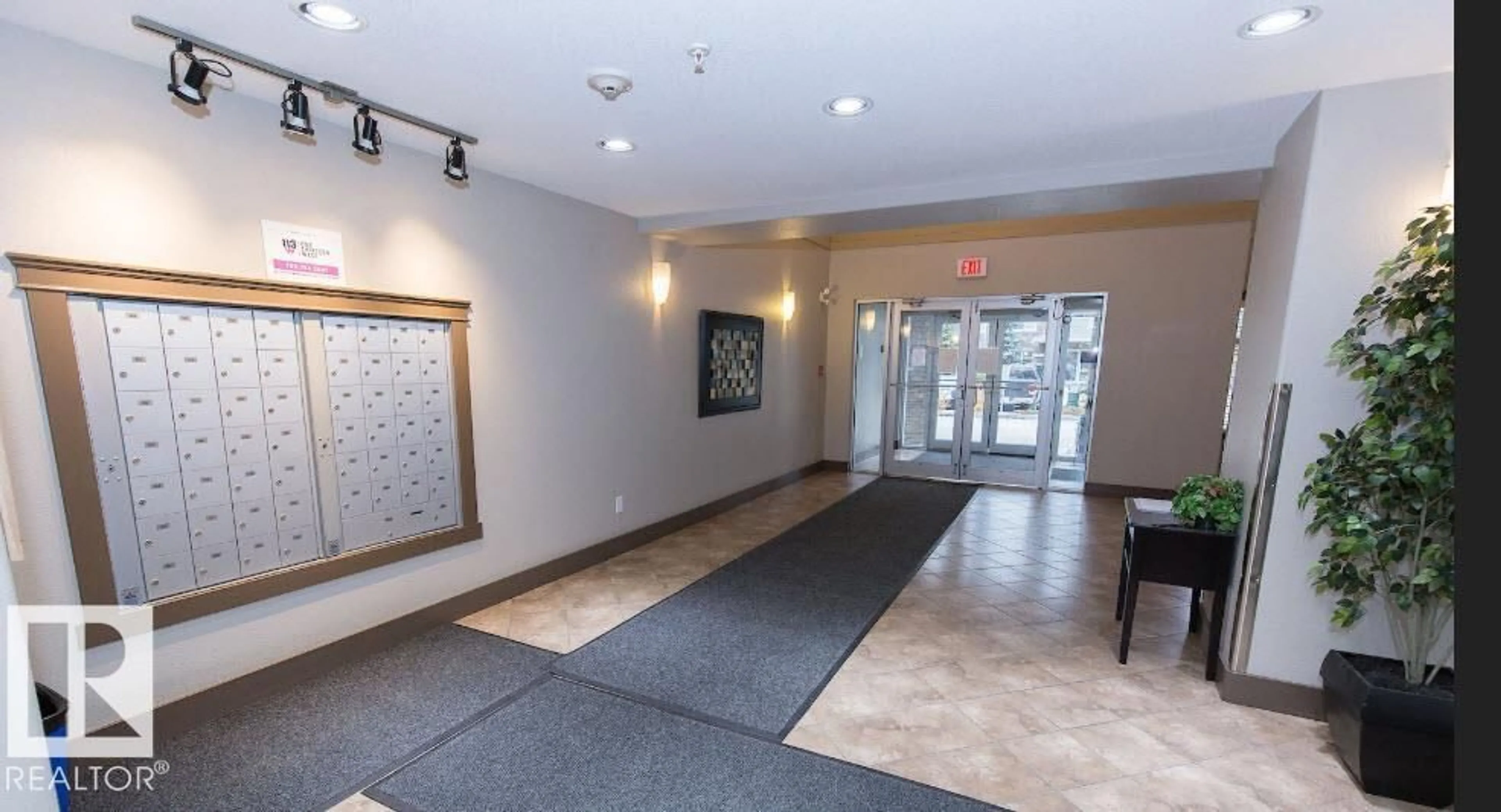 Indoor foyer for #141 - 11505 ELLERSLIE RD, Edmonton Alberta T6W2A9