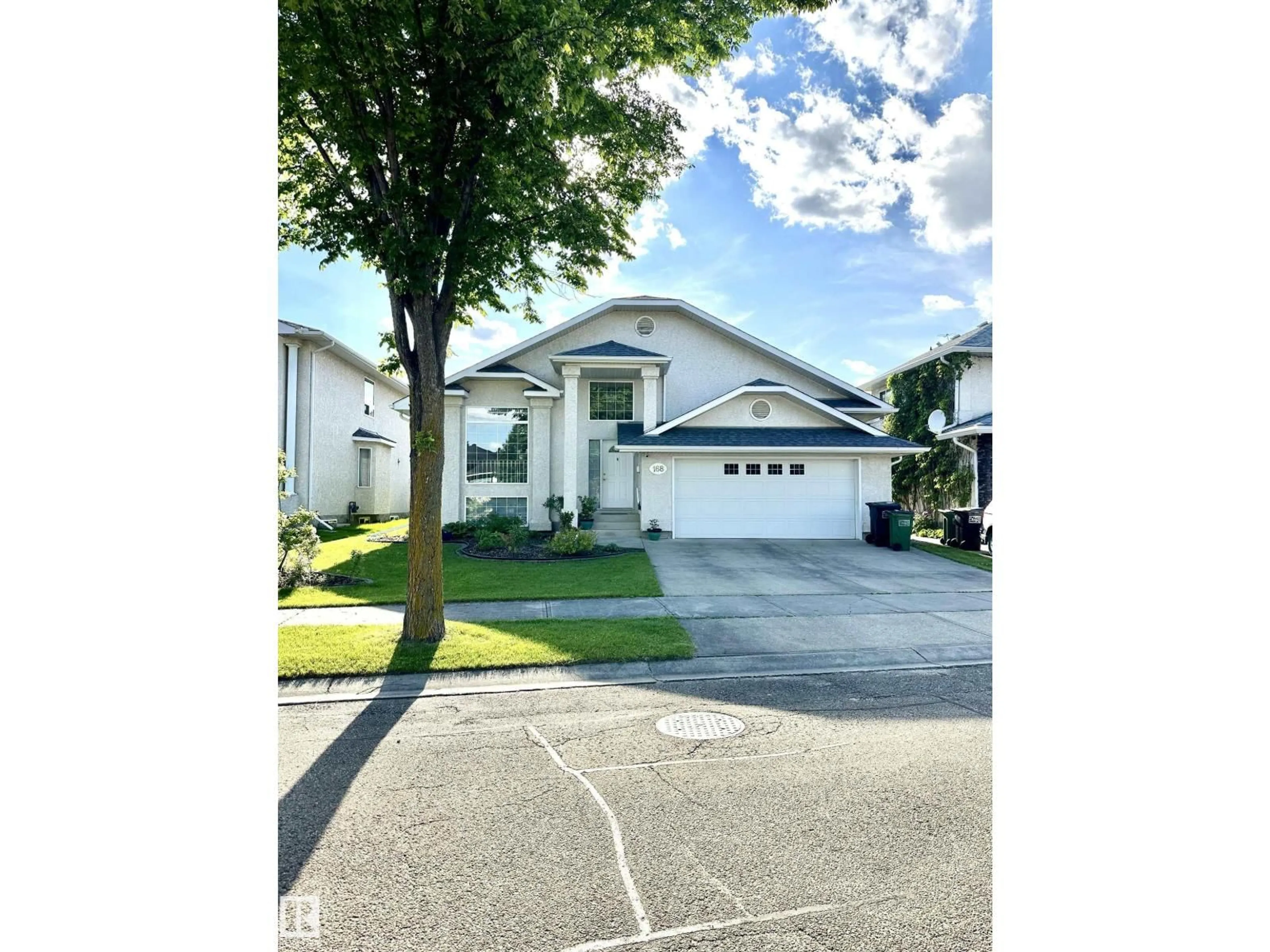 A pic from outside/outdoor area/front of a property/back of a property/a pic from drone, street for 168 KULAWY DR, Edmonton Alberta T6L6Z1