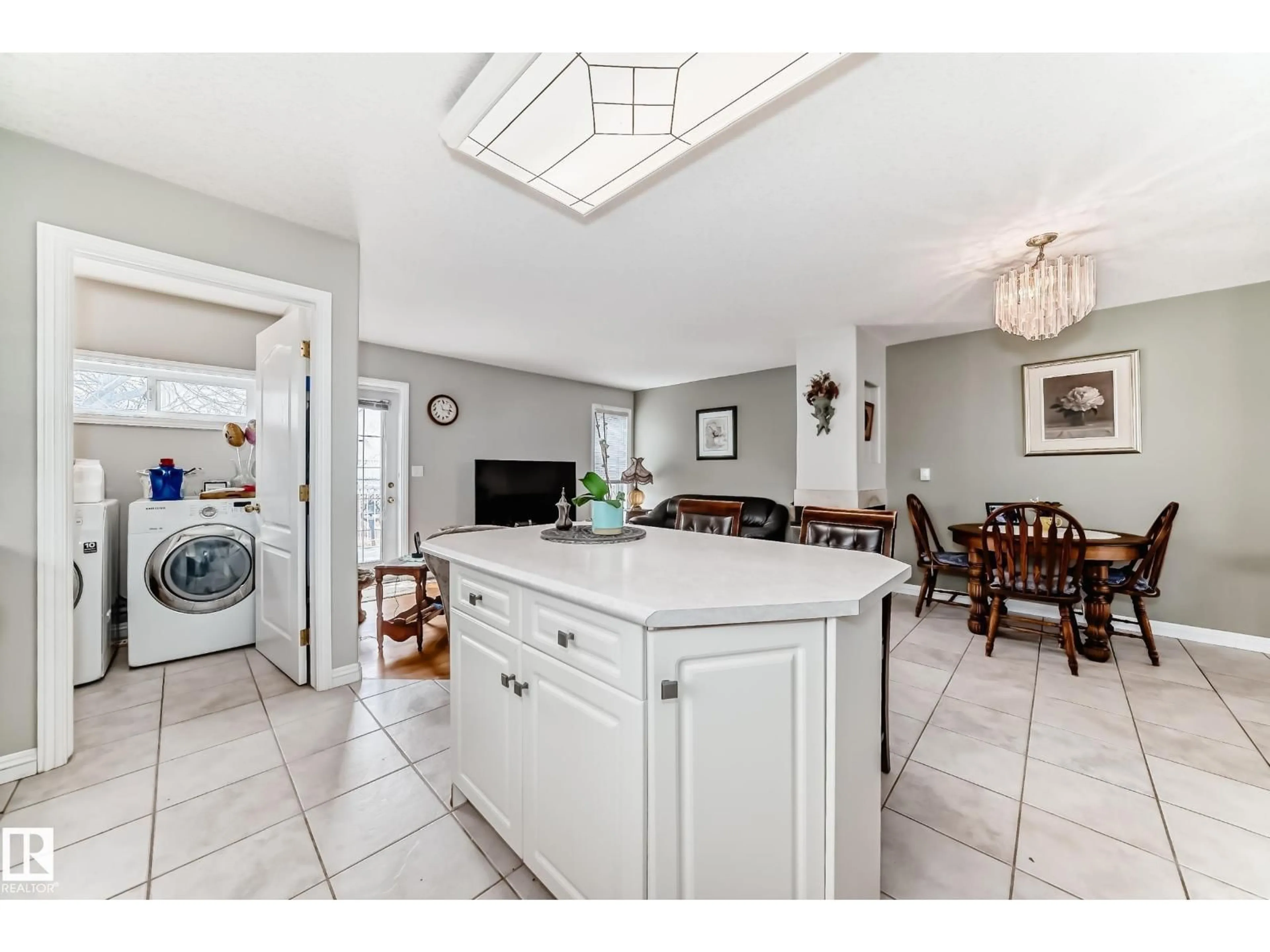 Open concept kitchen, ceramic/tile floor for 168 KULAWY DR, Edmonton Alberta T6L6Z1