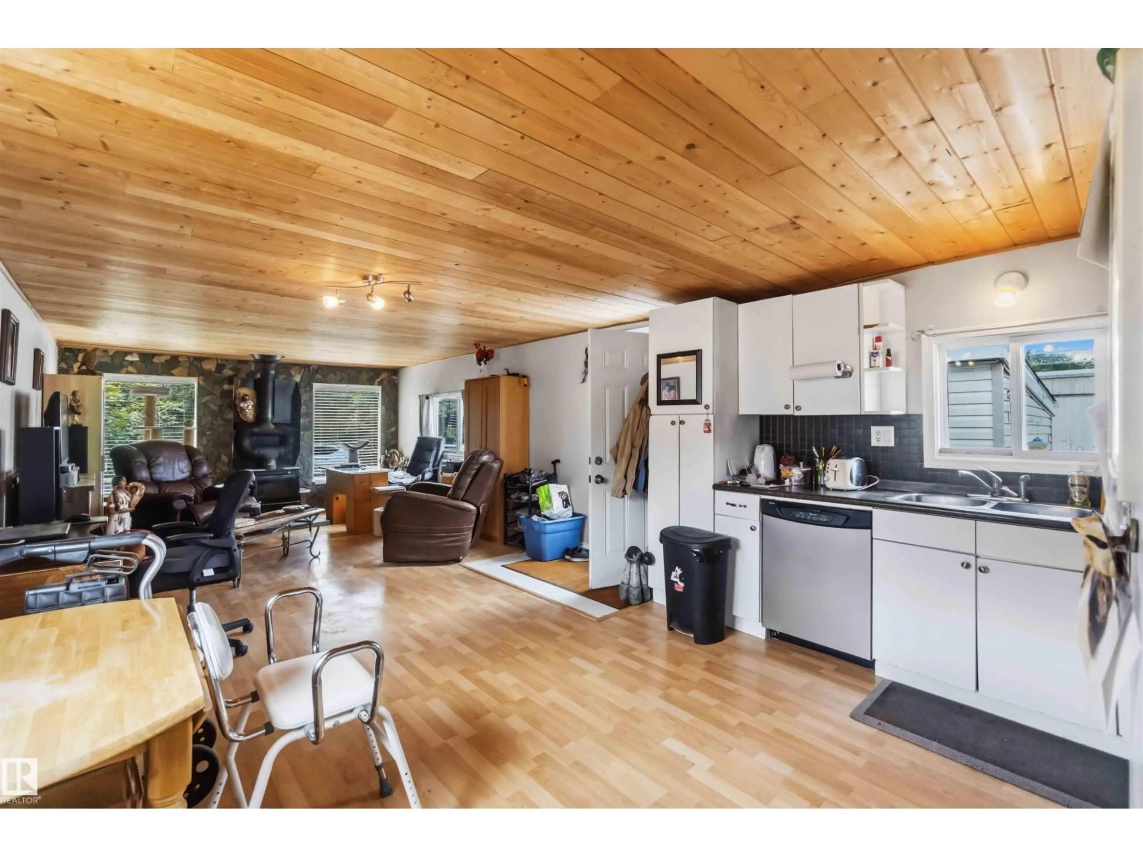 Open concept kitchen, wood/laminate floor for NW - 372 EVERGREEN PA, Edmonton Alberta T5Y4M2