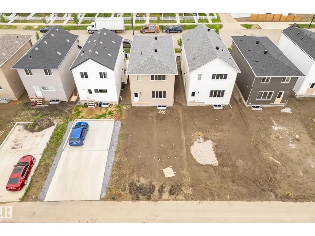 1224 MCLEOD AV, Spruce Grove 5