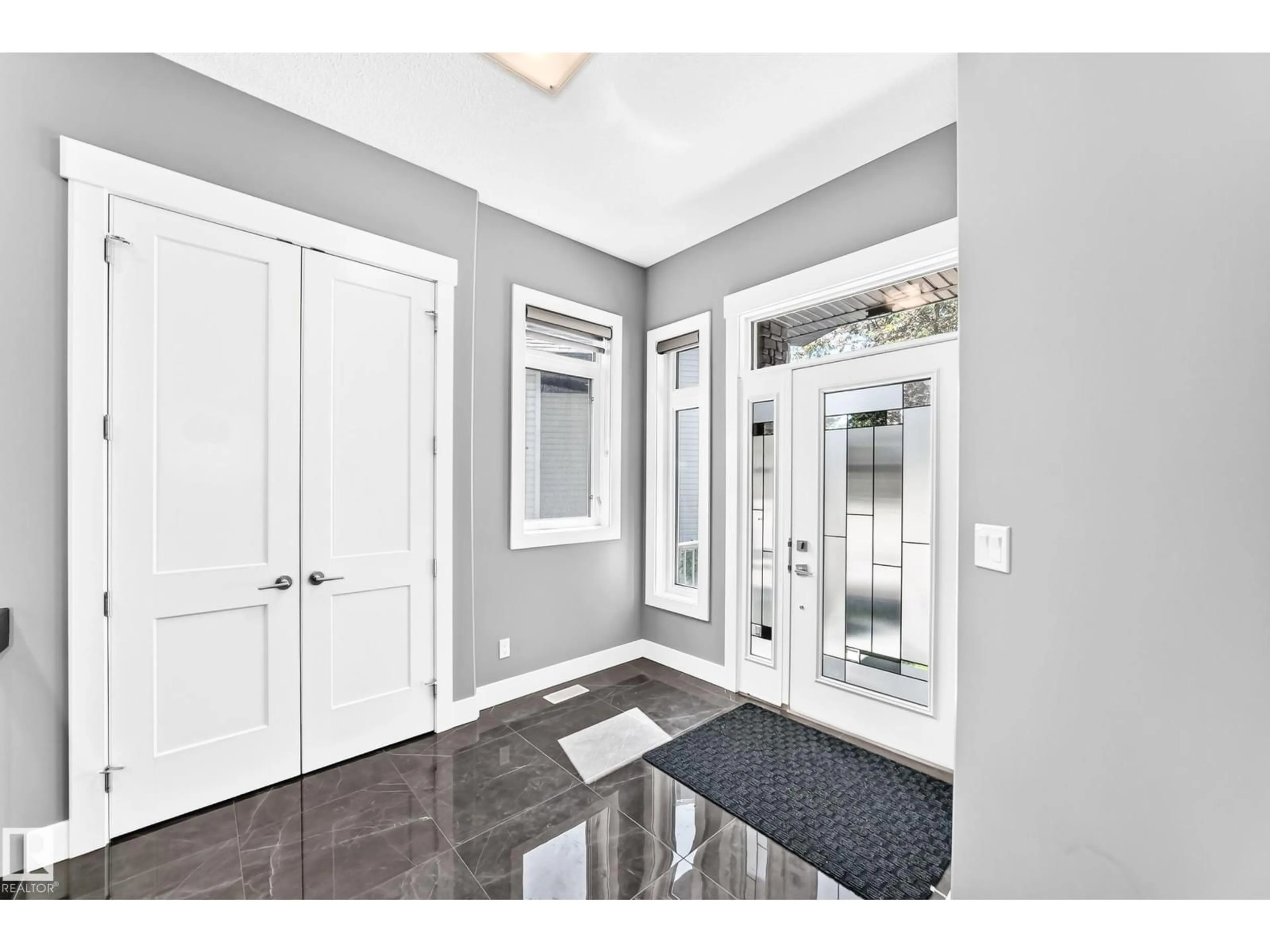 Indoor entryway for 1781 MELROSE CR, Edmonton Alberta T6W0A2