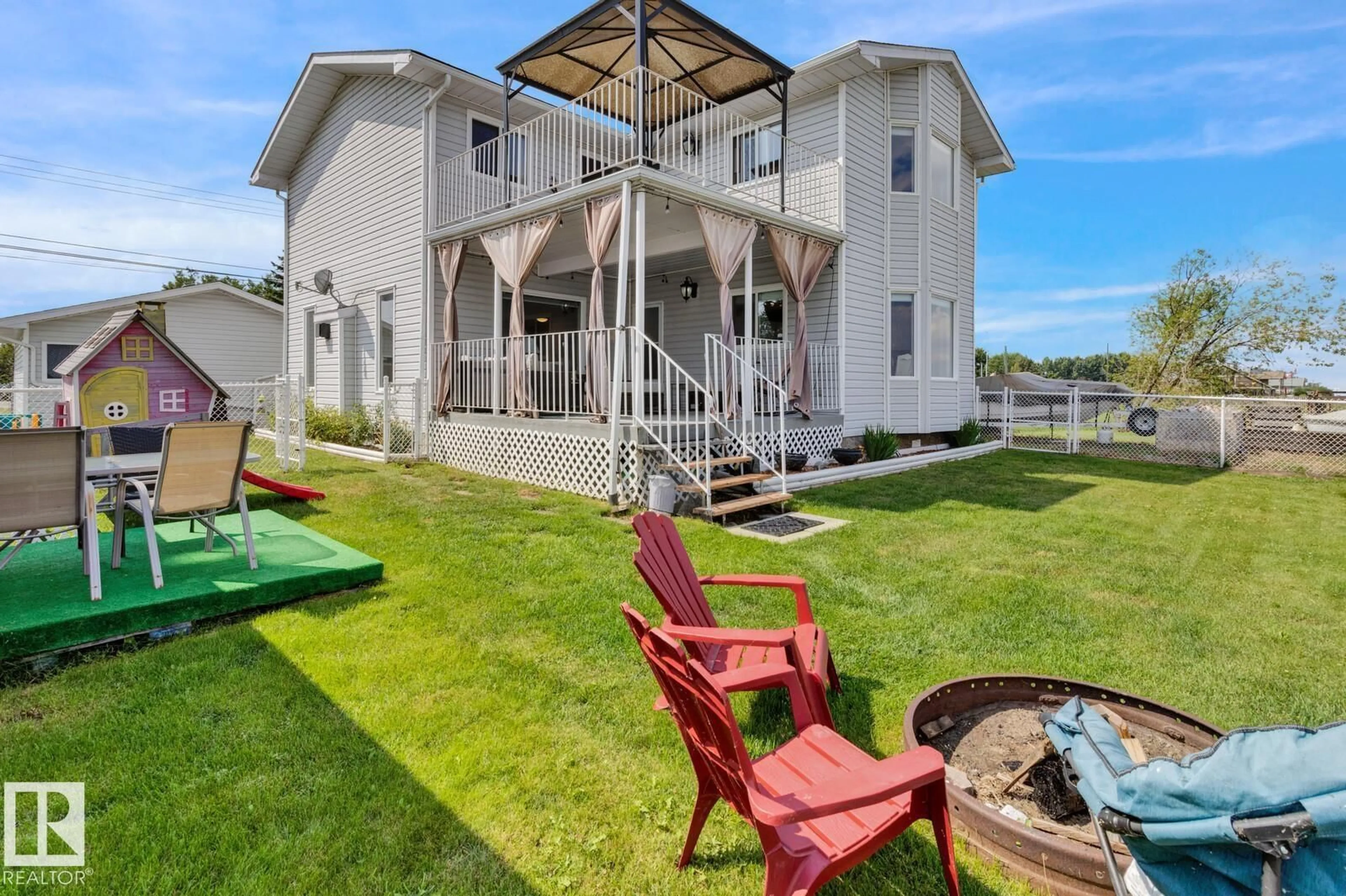 Patio, water/lake/river/ocean view for 6510 50 AV, Rural Lac Ste. Anne County Alberta T0E0A0