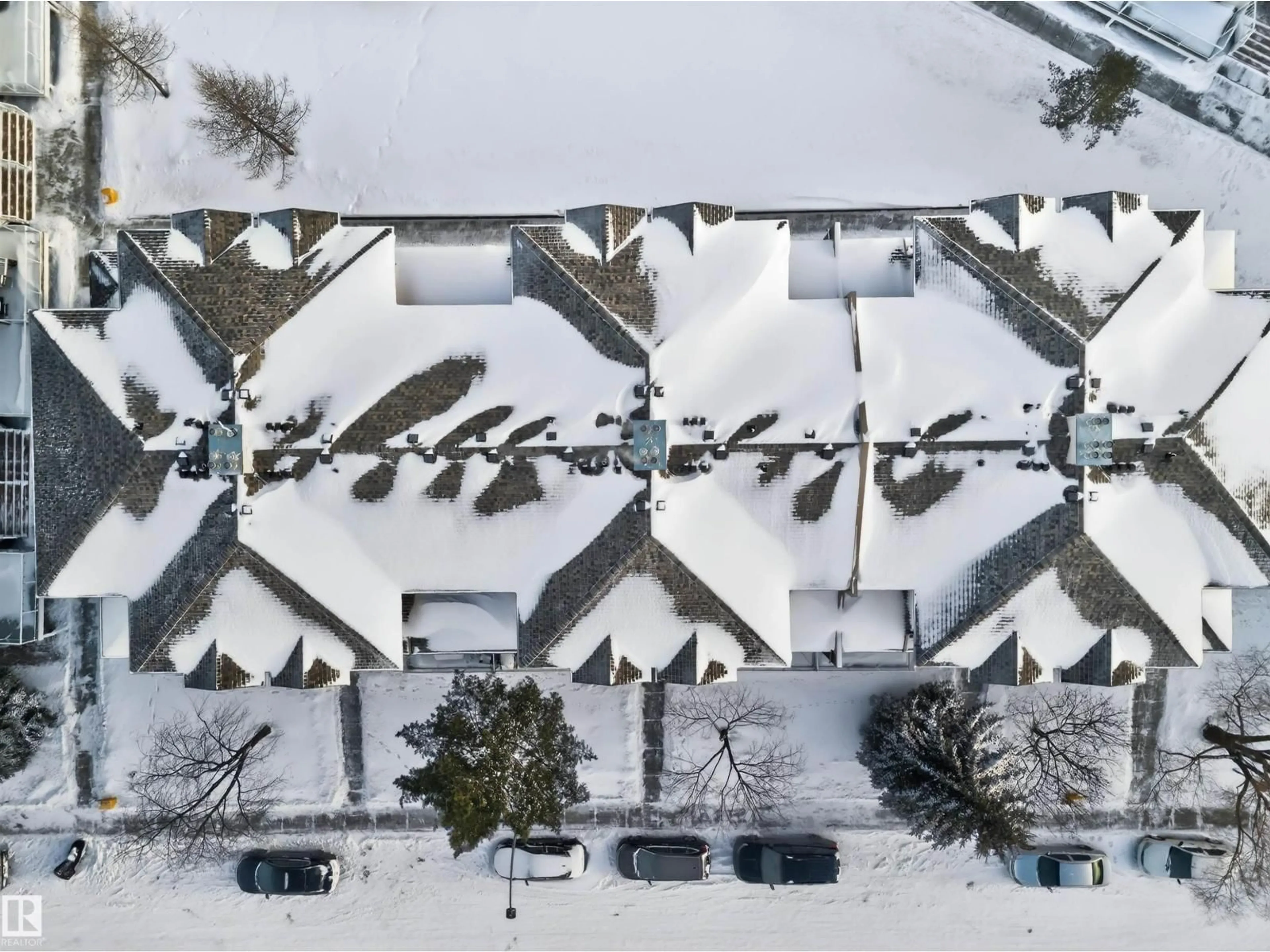 A pic from outside/outdoor area/front of a property/back of a property/a pic from drone, unknown for #80 - 2505 42 ST, Edmonton Alberta T6L7G8