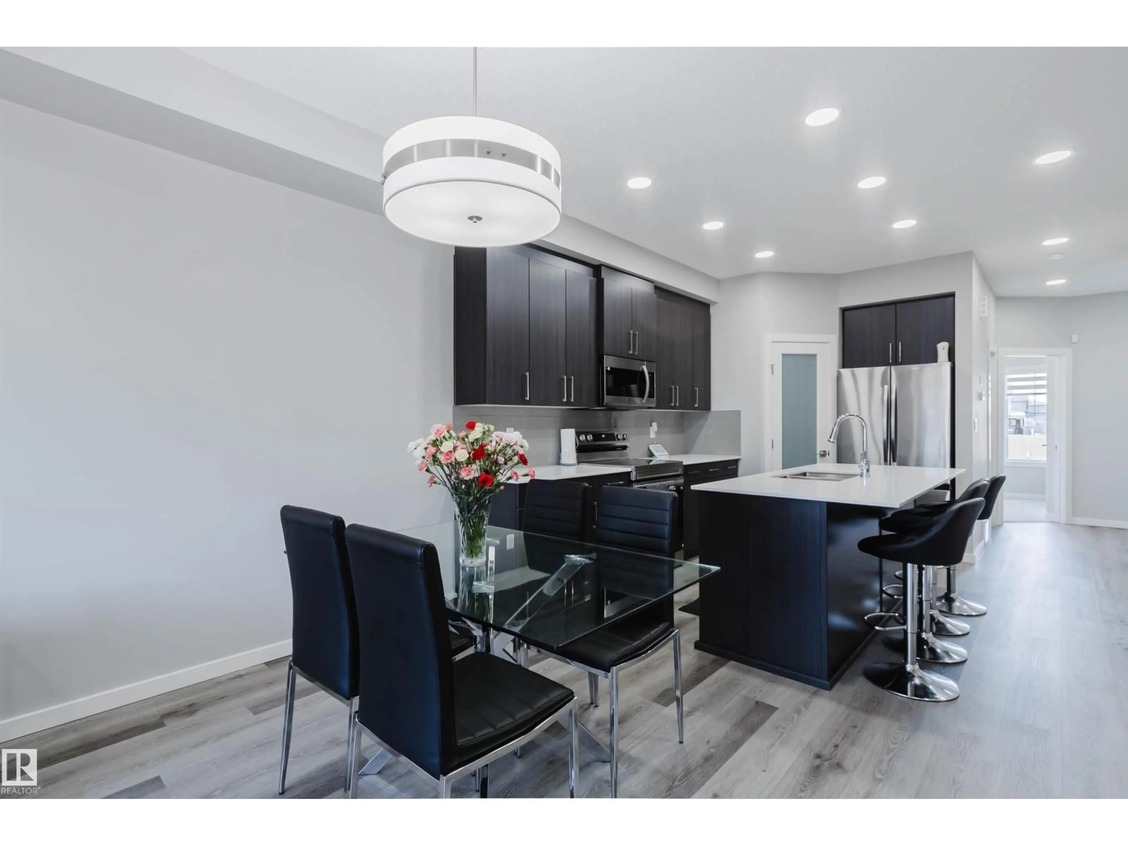Contemporary kitchen, ceramic/tile floor for 343 EDGEMONT DR, Edmonton Alberta T6M3G7