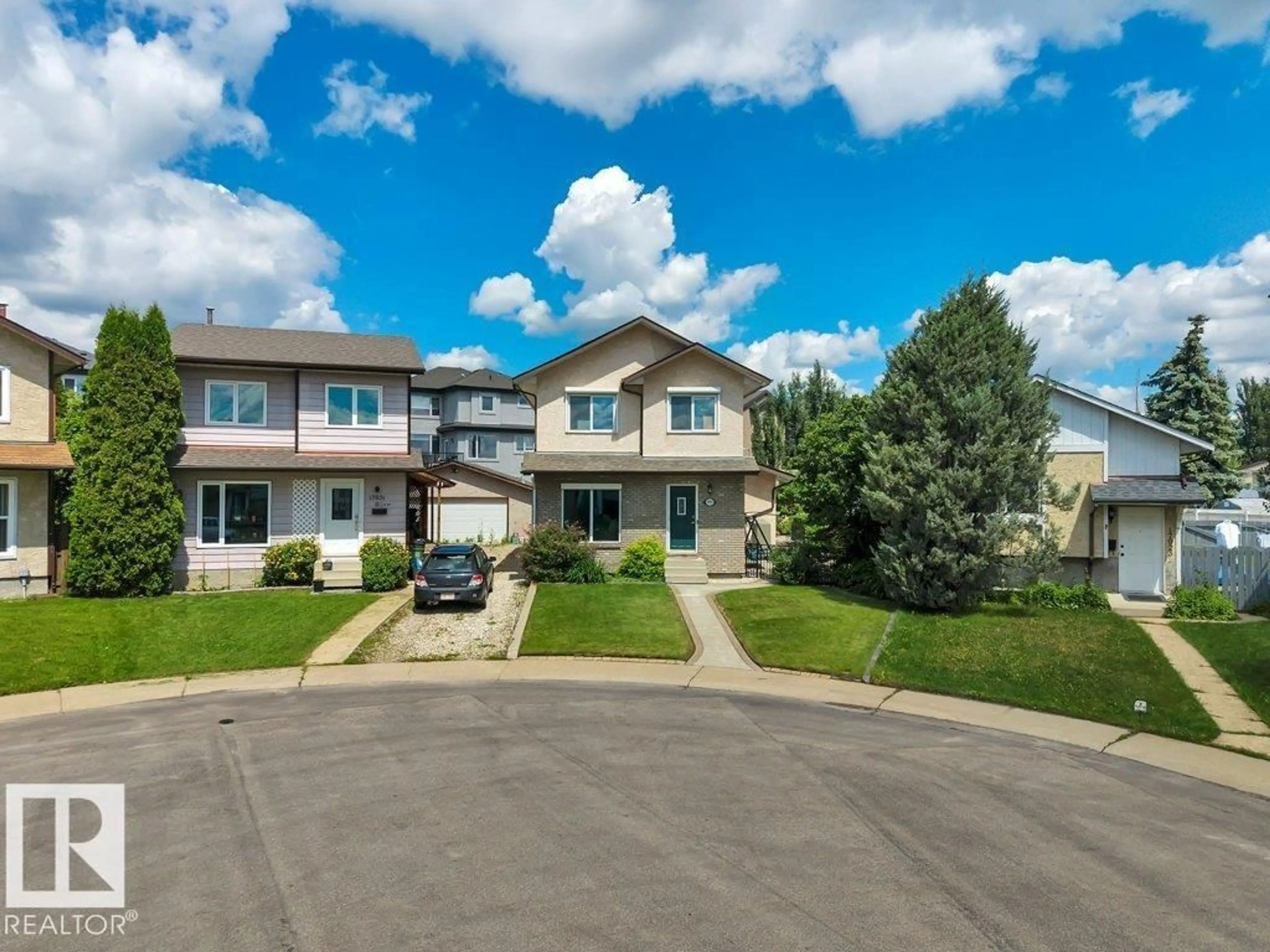 A pic from outside/outdoor area/front of a property/back of a property/a pic from drone, street for NW - 17927 92A ST, Edmonton Alberta T5Z2J9
