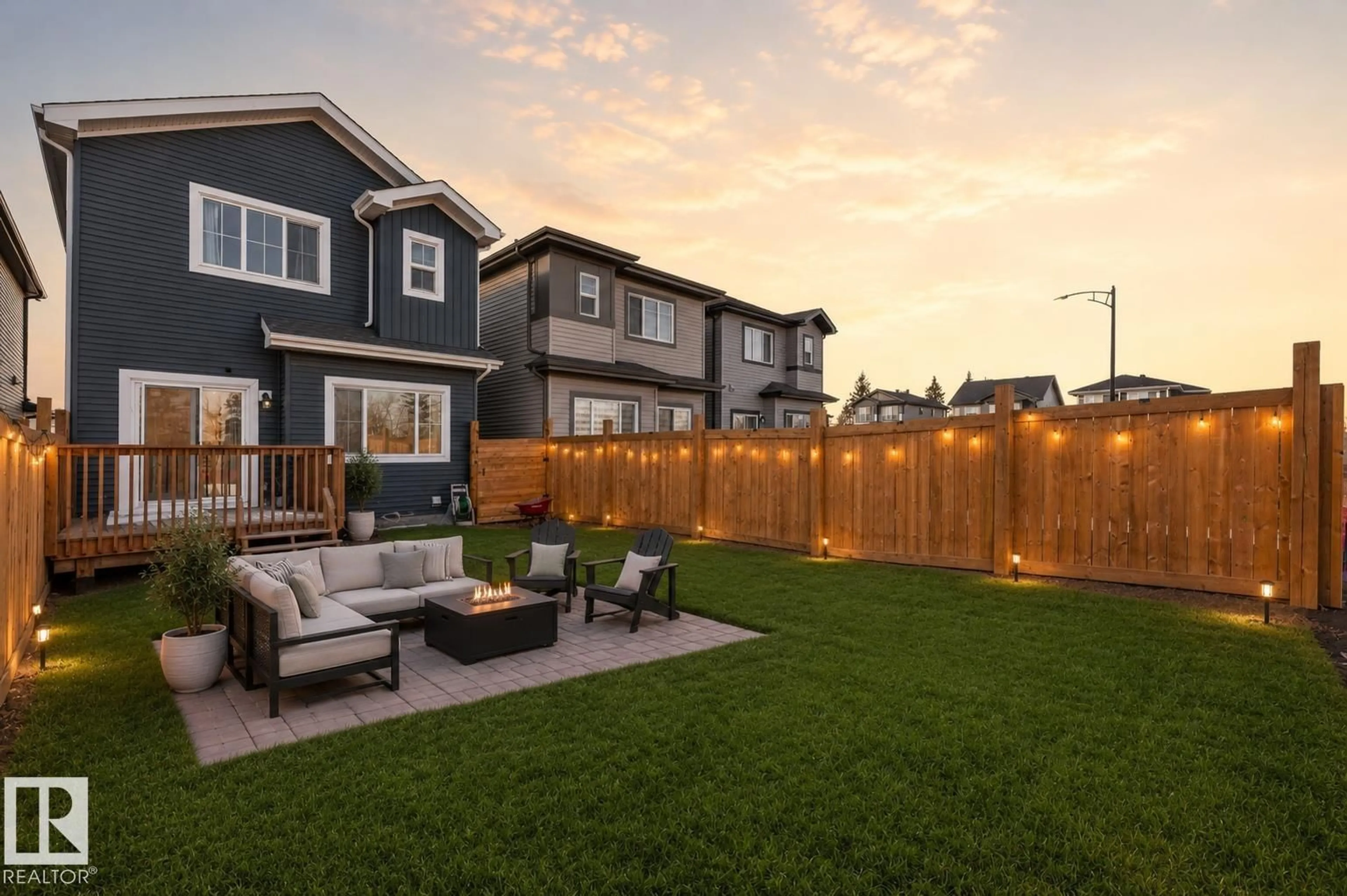 Patio, street for 407 CONROY CR, Edmonton Alberta T6W5A8