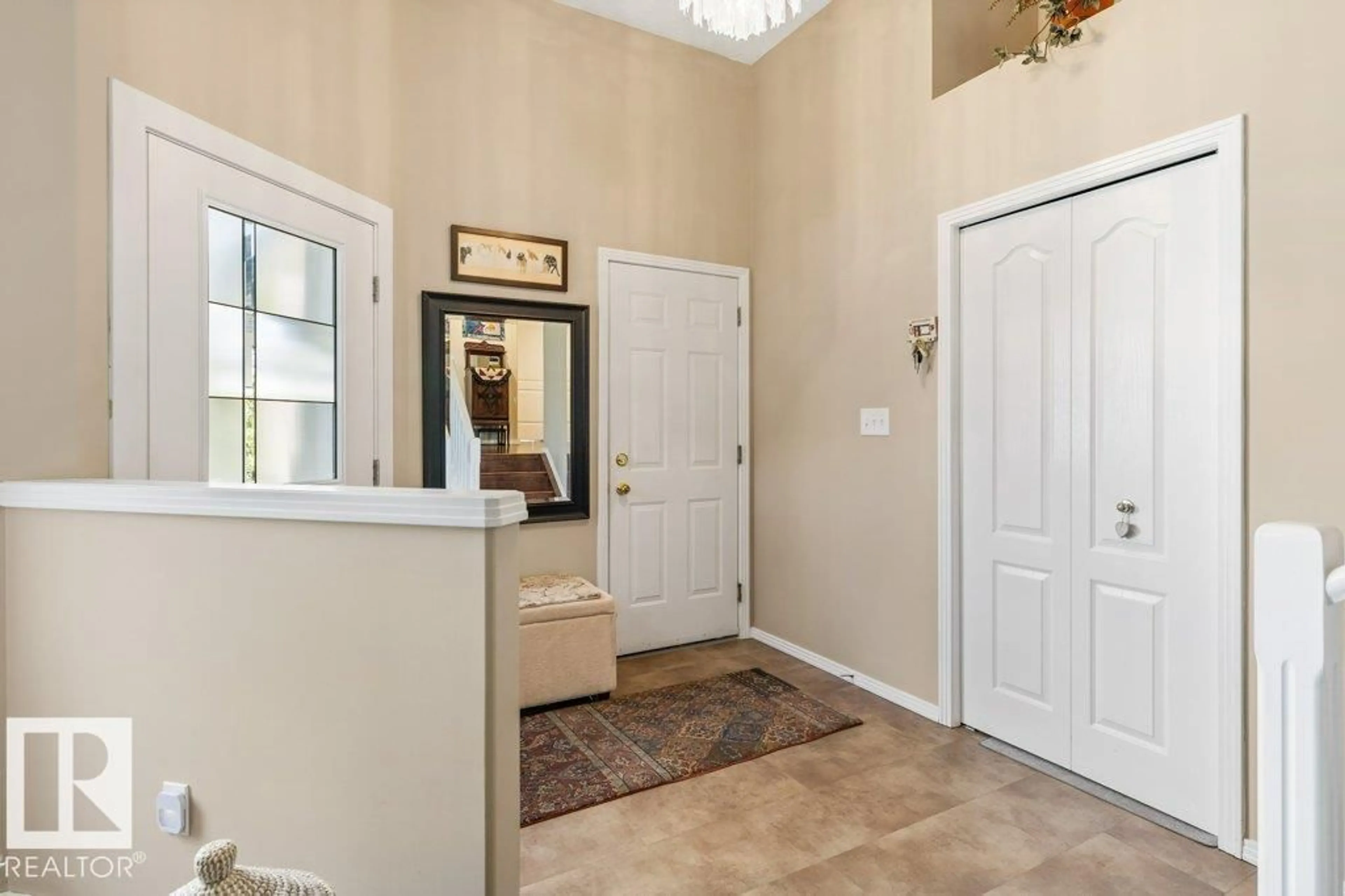 Indoor entryway for 58 DELAGE CR, St. Albert Alberta T8N6J5