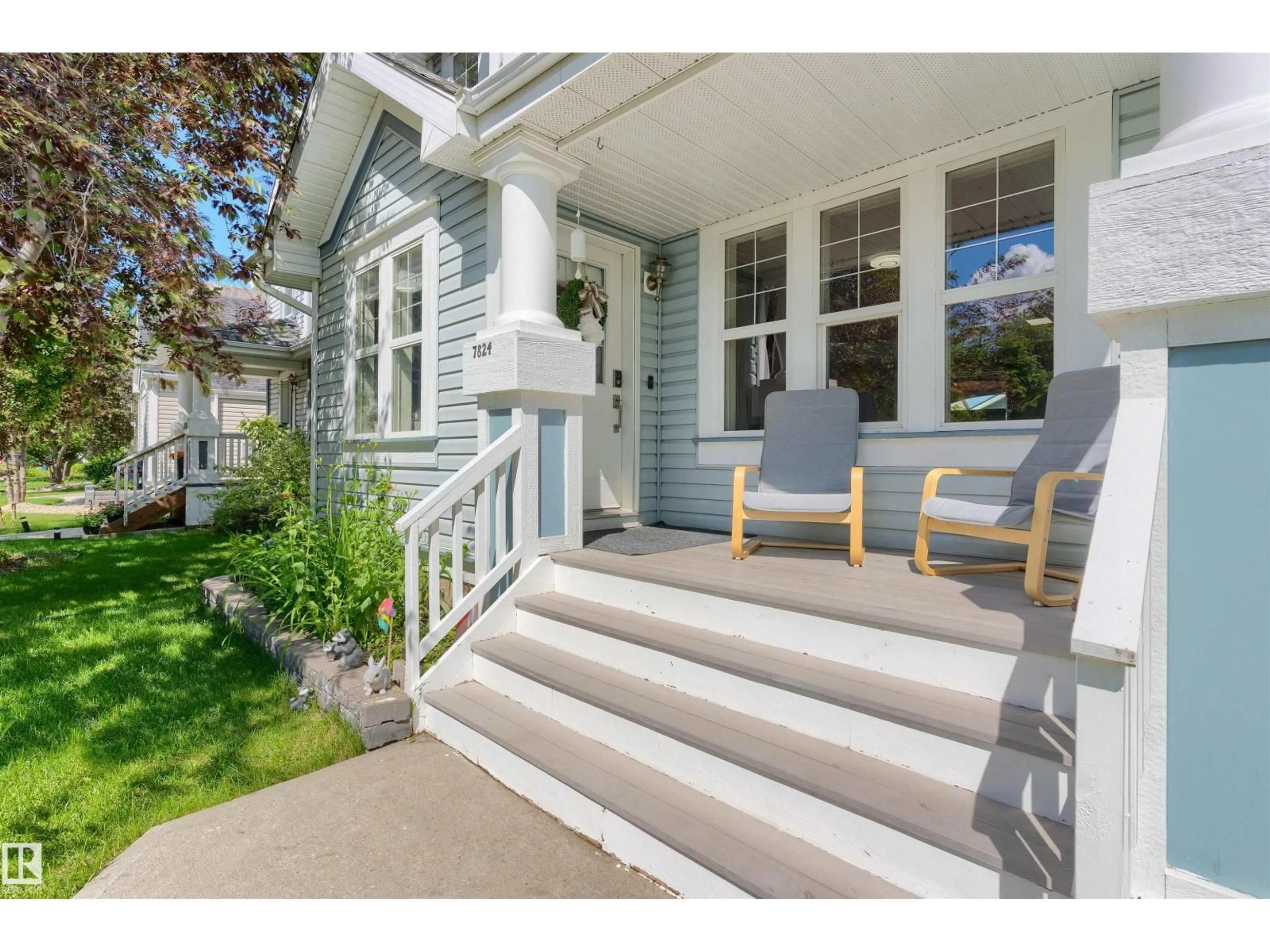 Home with vinyl exterior material, street for SW - 7824 14 AV, Edmonton Alberta T6X1H3