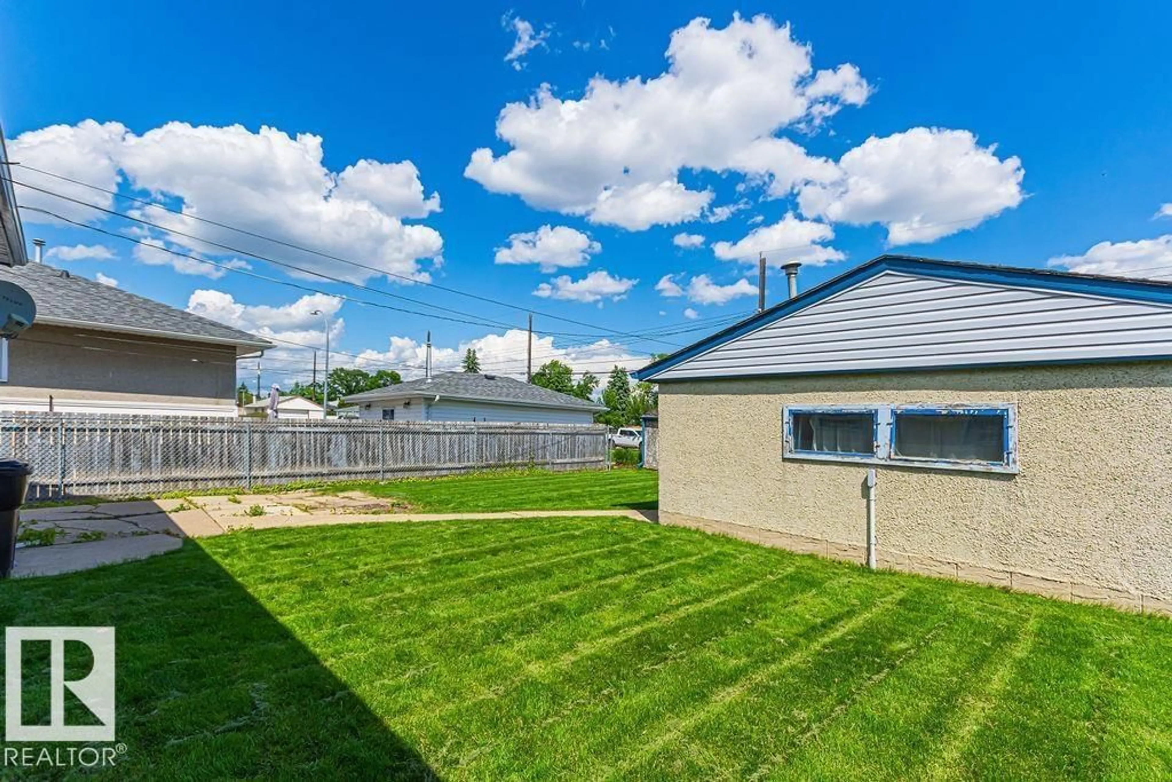 A pic from outside/outdoor area/front of a property/back of a property/a pic from drone, street for NW - 13031 63 ST, Edmonton Alberta T5A0W5