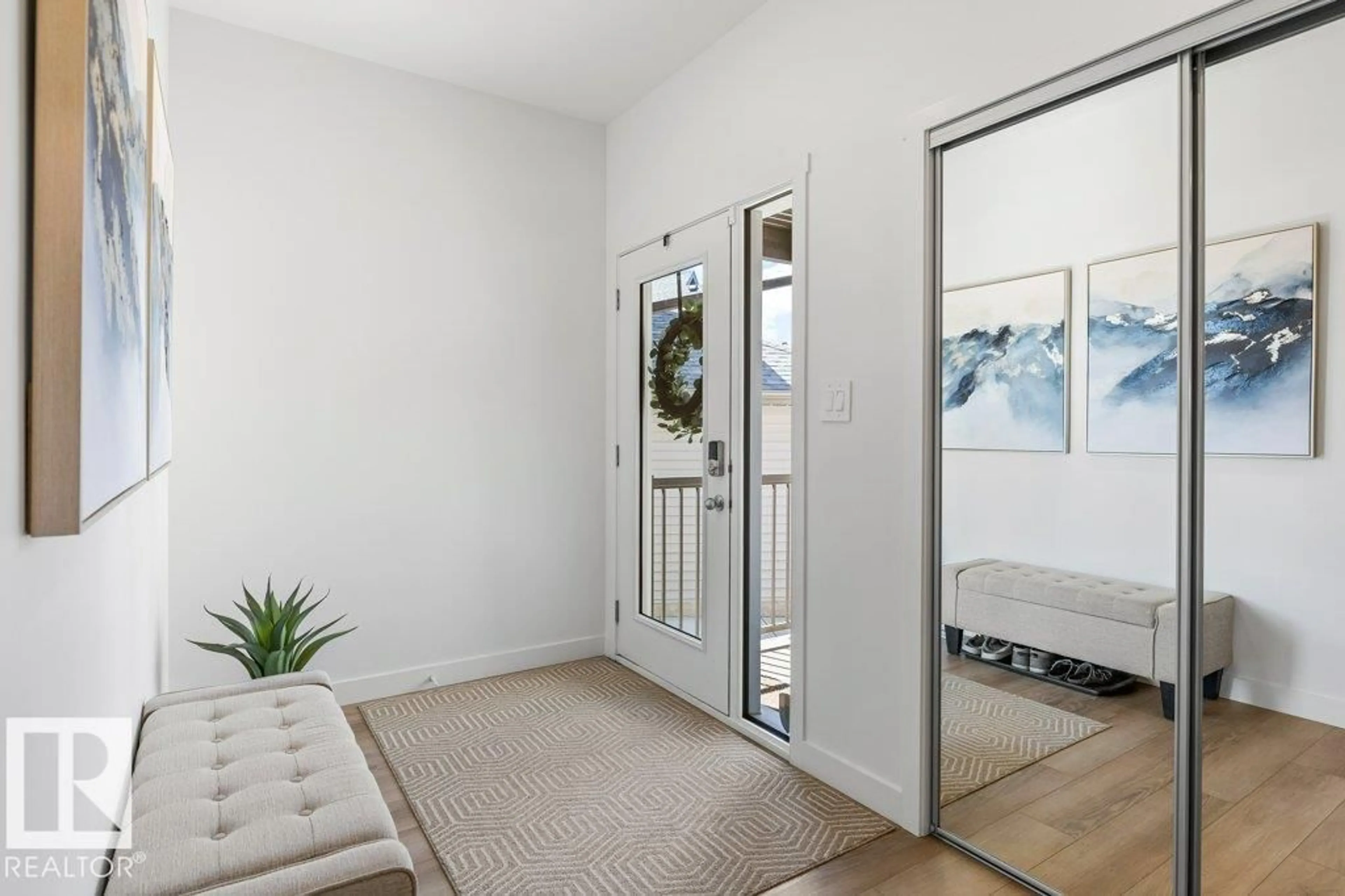 Indoor entryway for 25 NETTLE CR, St. Albert Alberta T8N7Z8