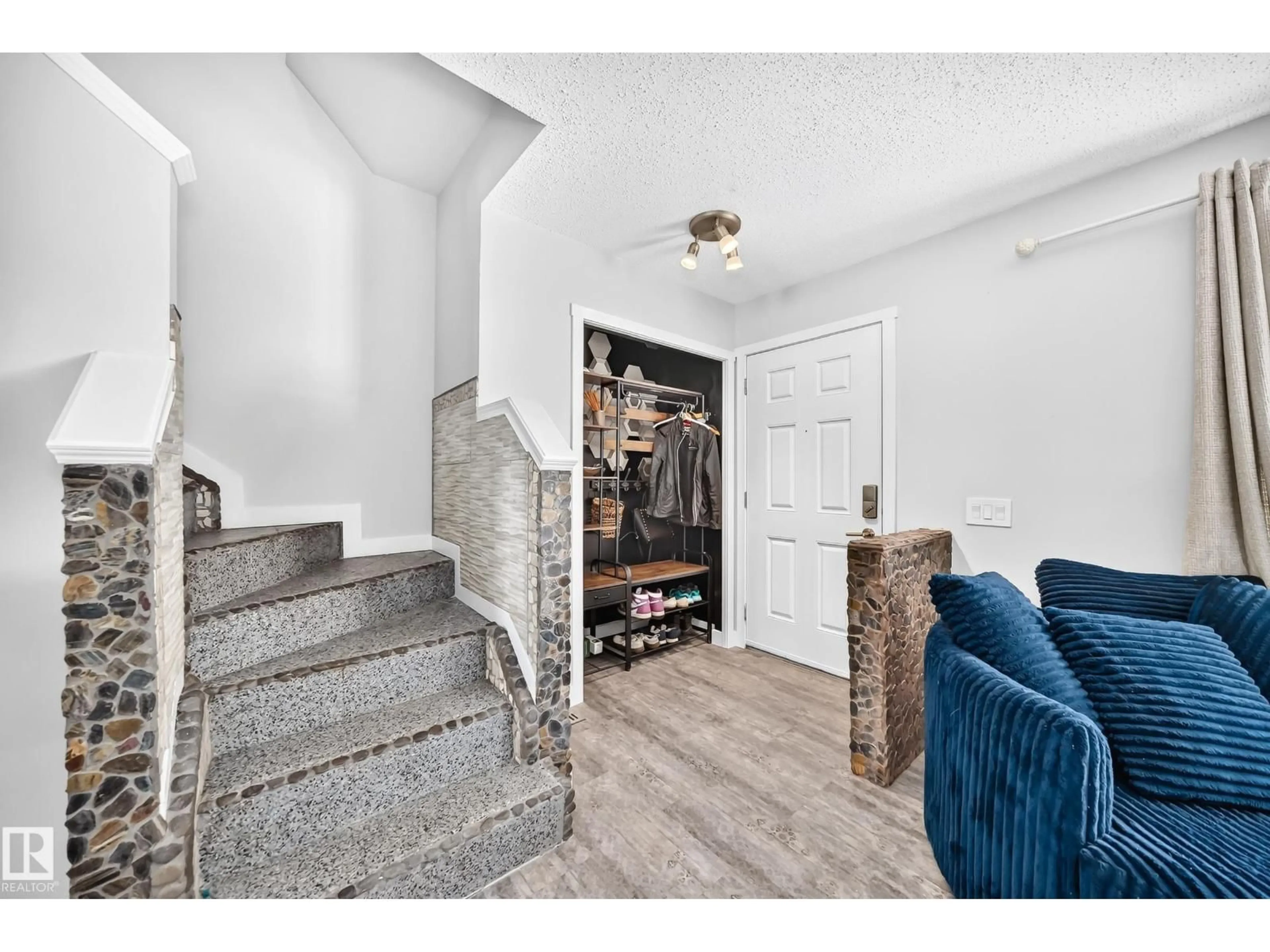 Indoor entryway for #146 - 5604 199 ST, Edmonton Alberta T5M2Z9