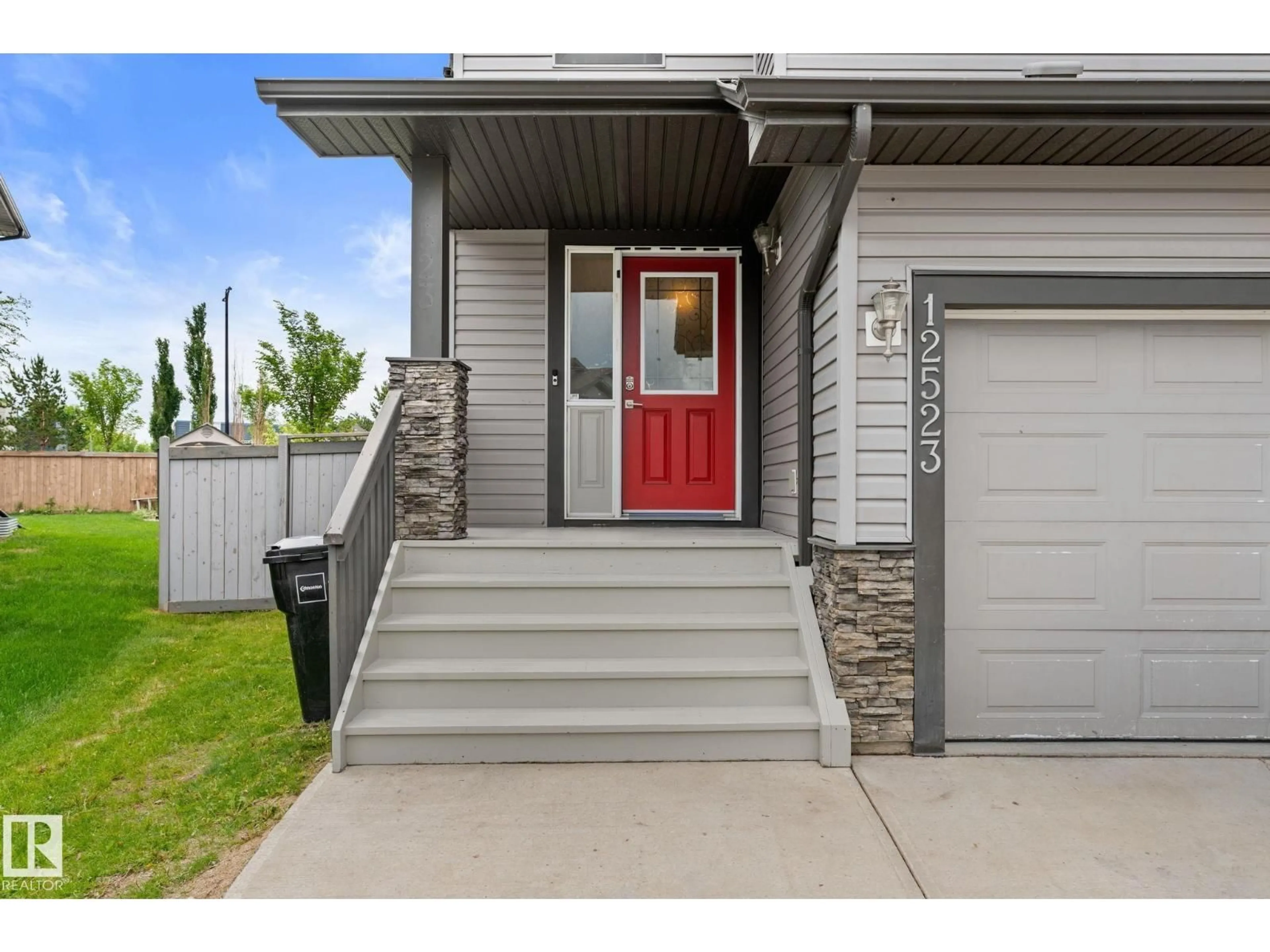 Unknown for 12523 171 AV, Edmonton Alberta T5X0E5