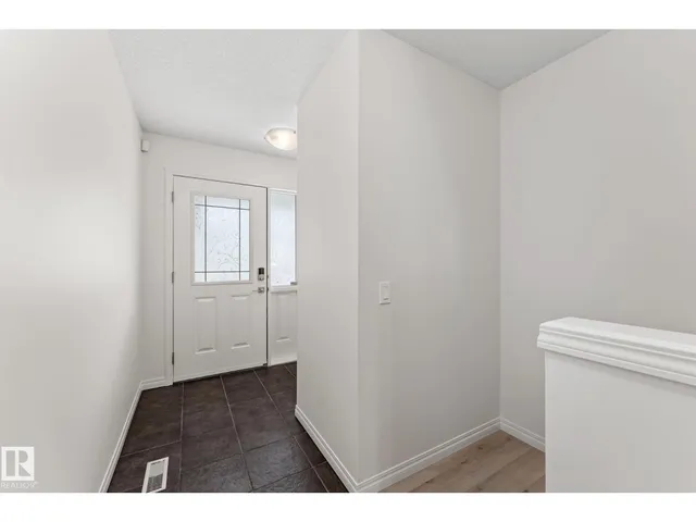 12523 171 AV, Edmonton 4