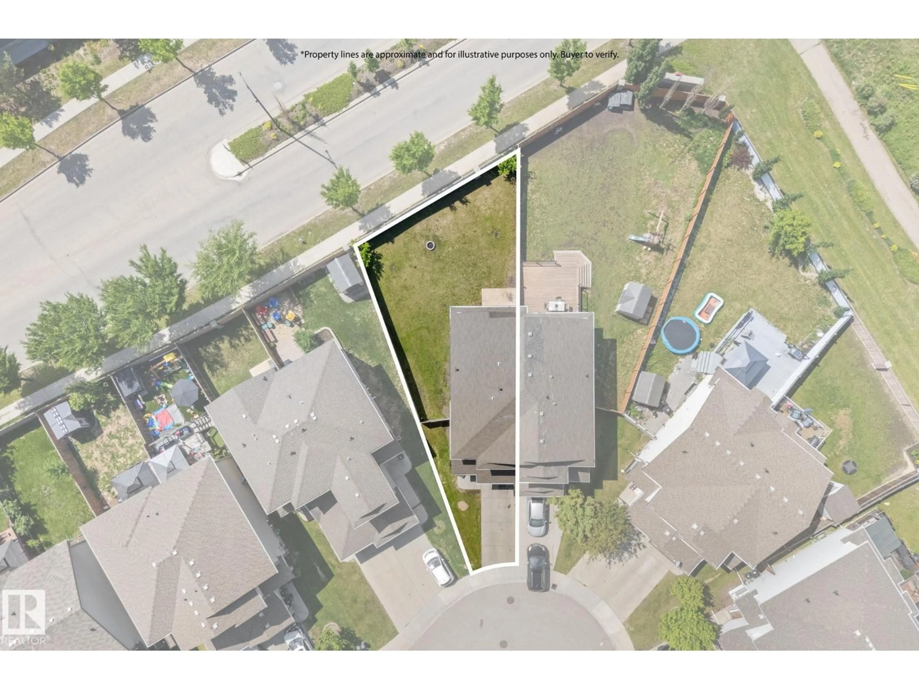 A pic from outside/outdoor area/front of a property/back of a property/a pic from drone, street for 12523 171 AV, Edmonton Alberta T5X0E5