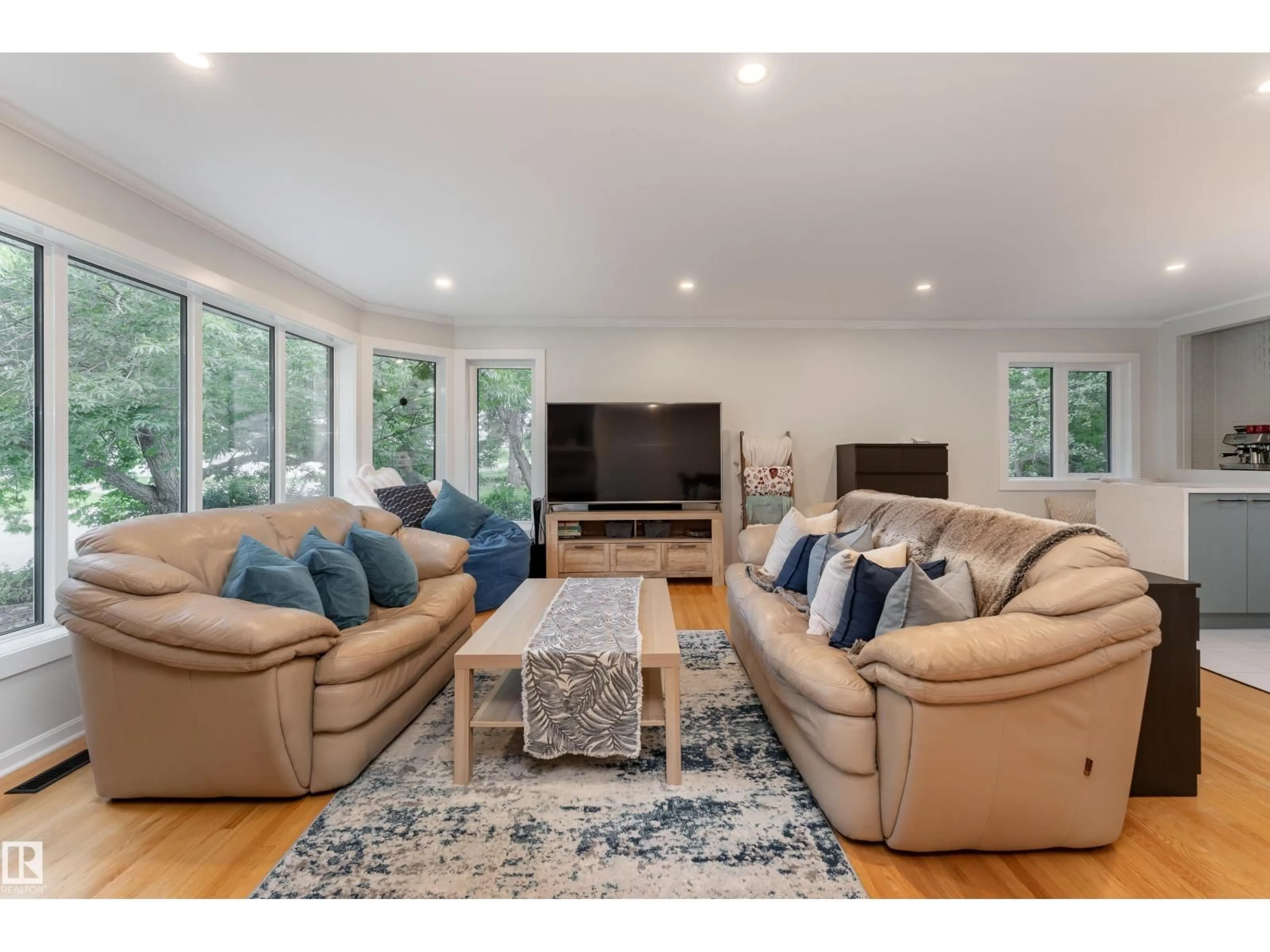 Living room with furniture, unknown for 10512 45 ST, Edmonton Alberta T6A1X3