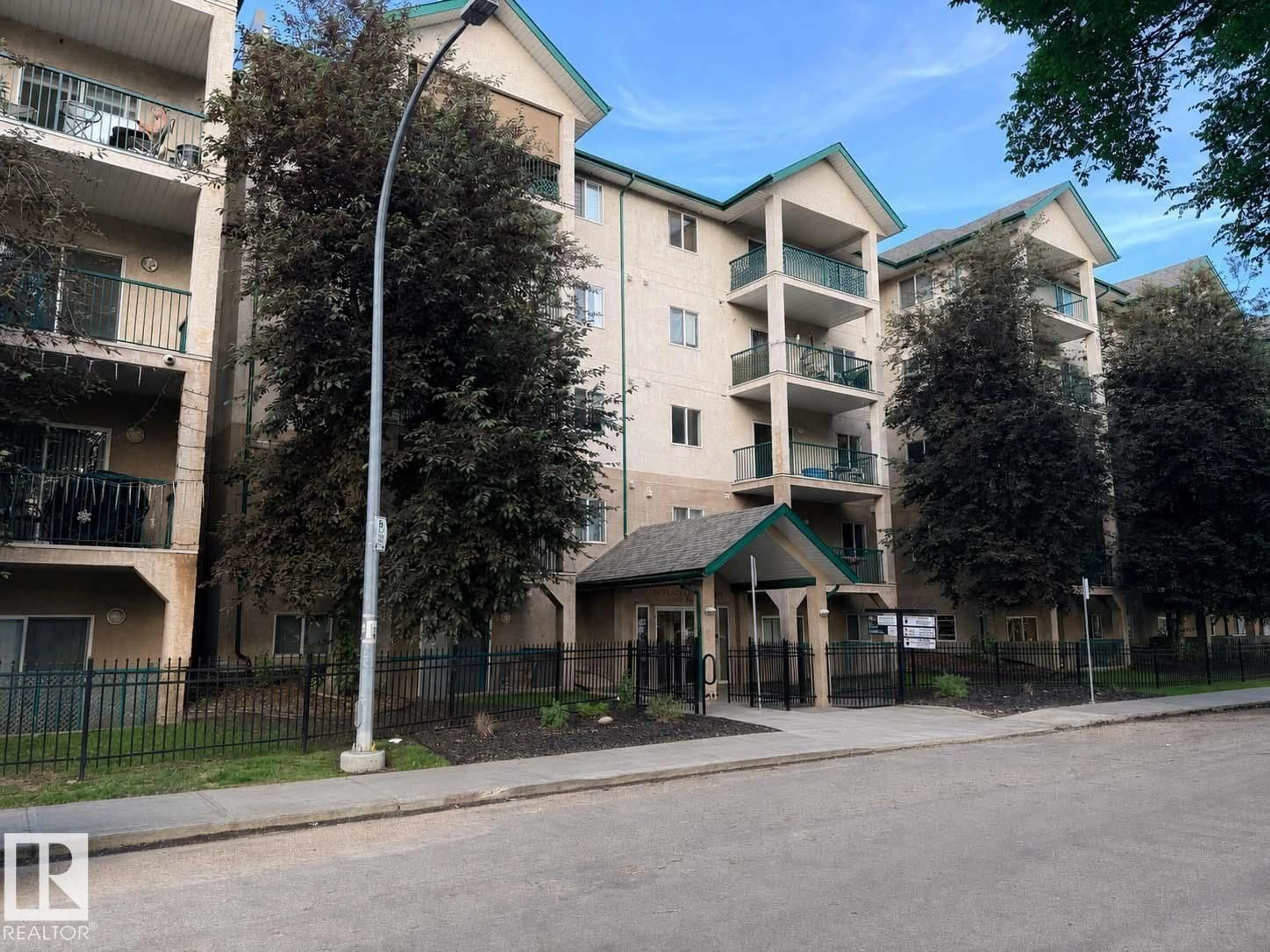 Unknown for 515 - 11325 83 ST, Edmonton Alberta T5B4W5