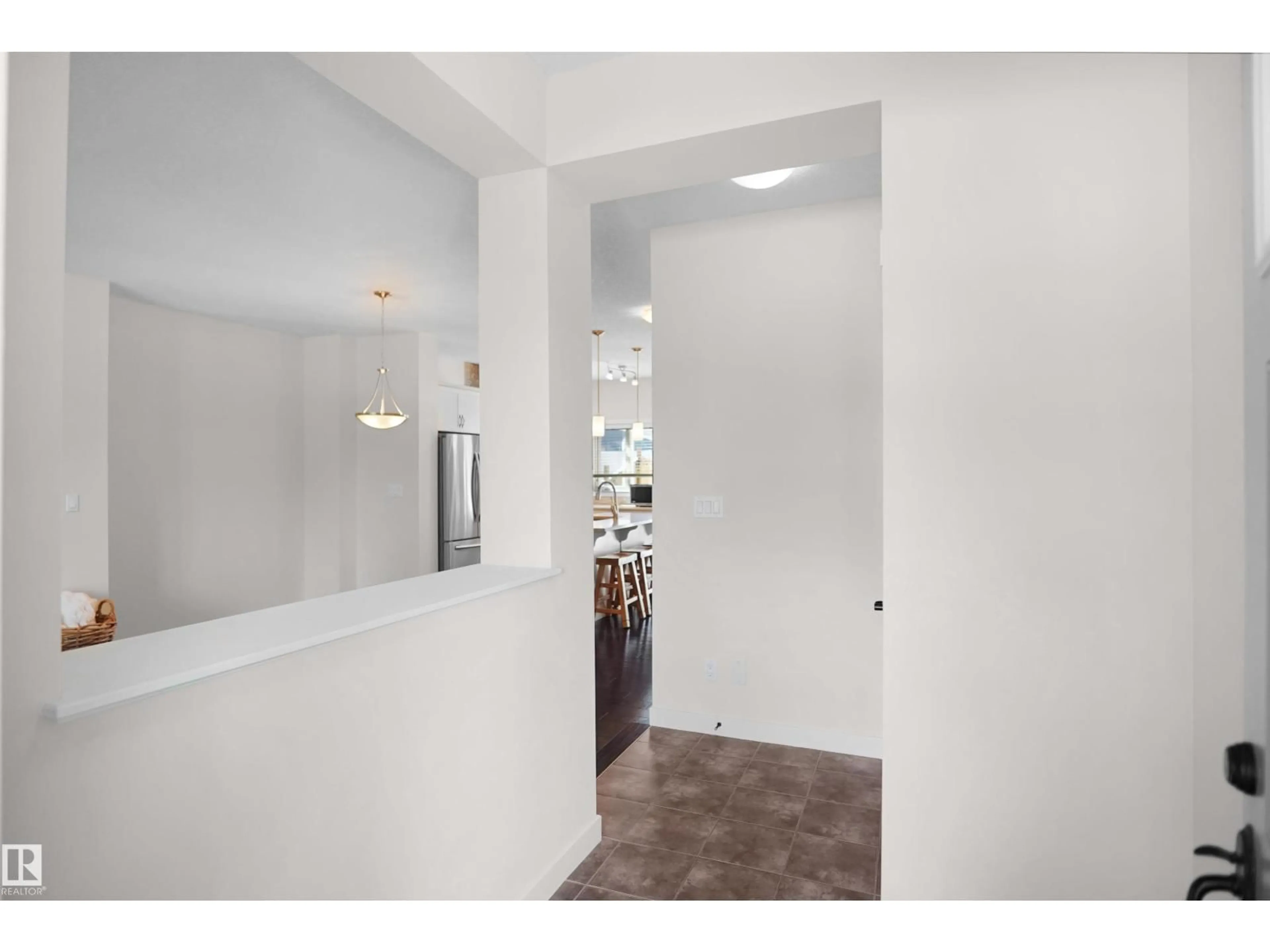 Indoor foyer for 181 HAWKS RIDGE BV, Edmonton Alberta T5S0H6