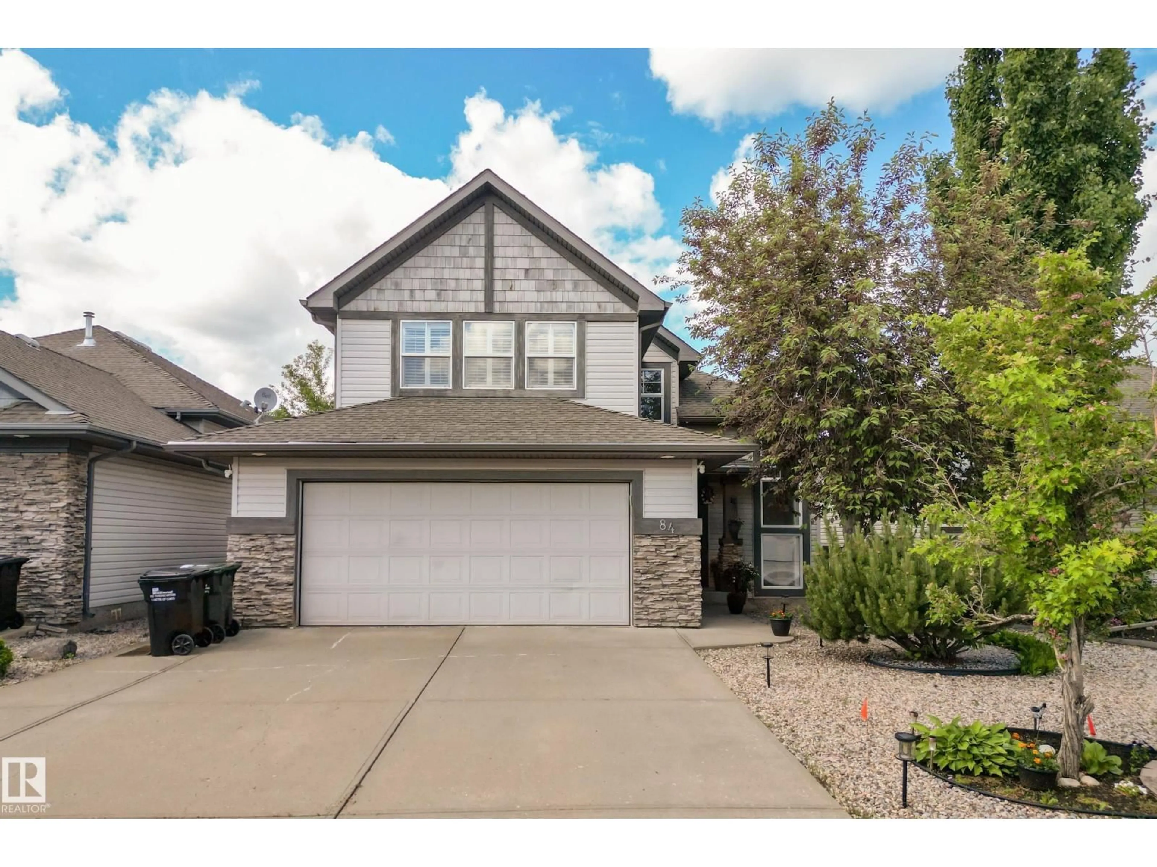 Home with vinyl exterior material, street for 84 RIDGEHAVEN CR, Sherwood Park Alberta T8A6J2