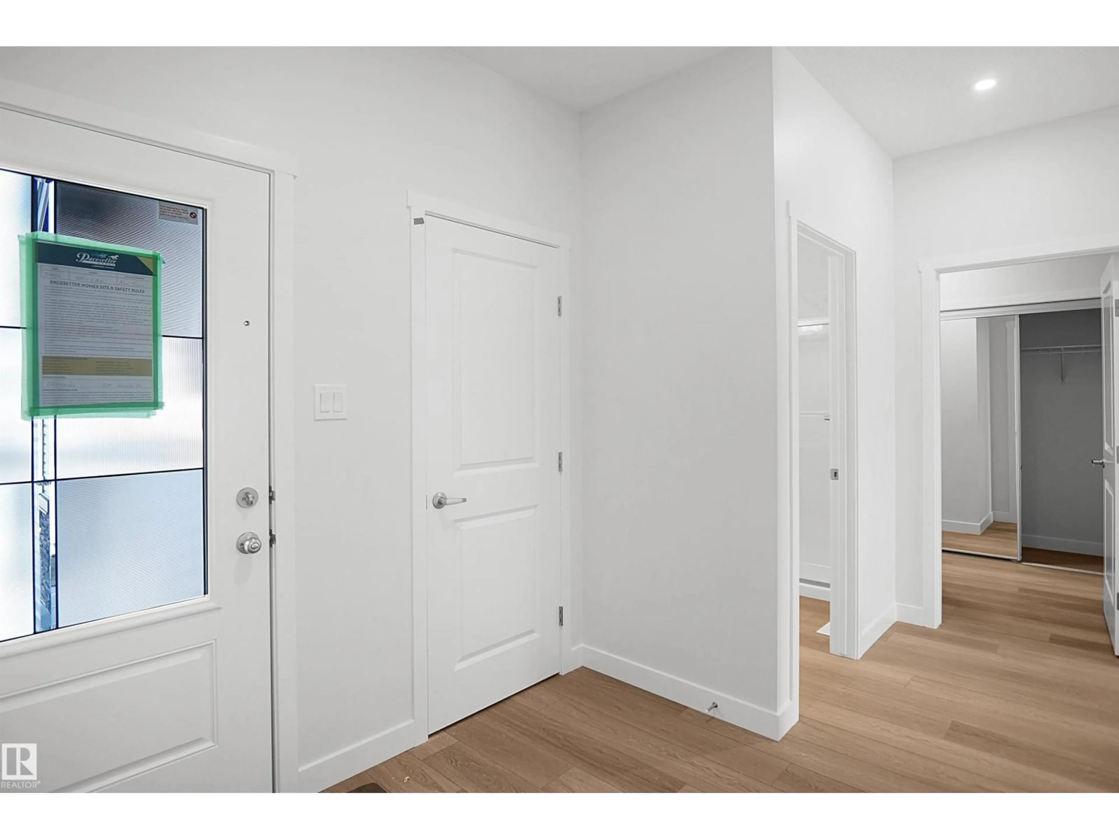Indoor entryway for 1631 11 AV, Edmonton Alberta T6T2S5