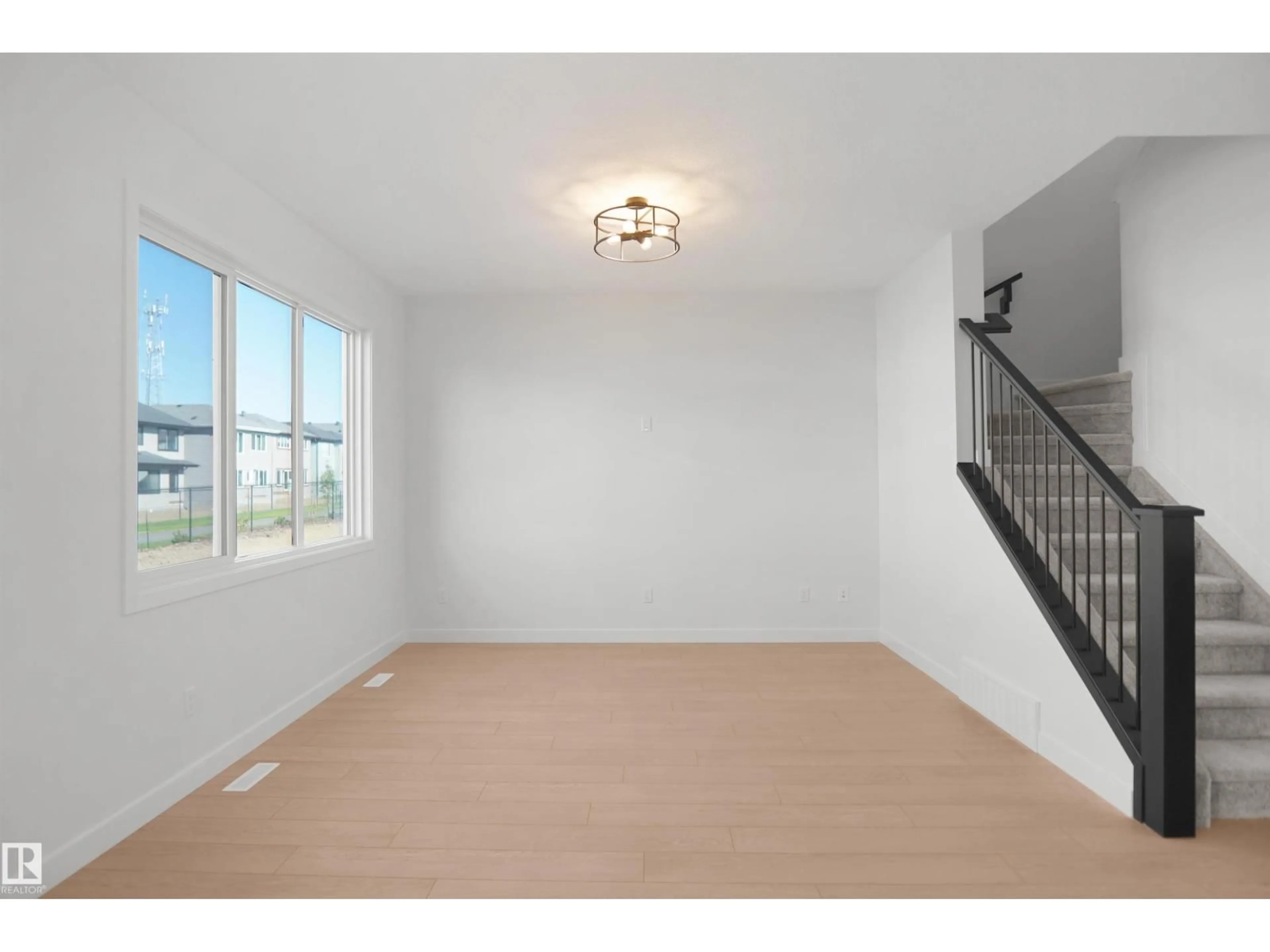 Unknown for 956 17 AV, Edmonton Alberta T6T2S5