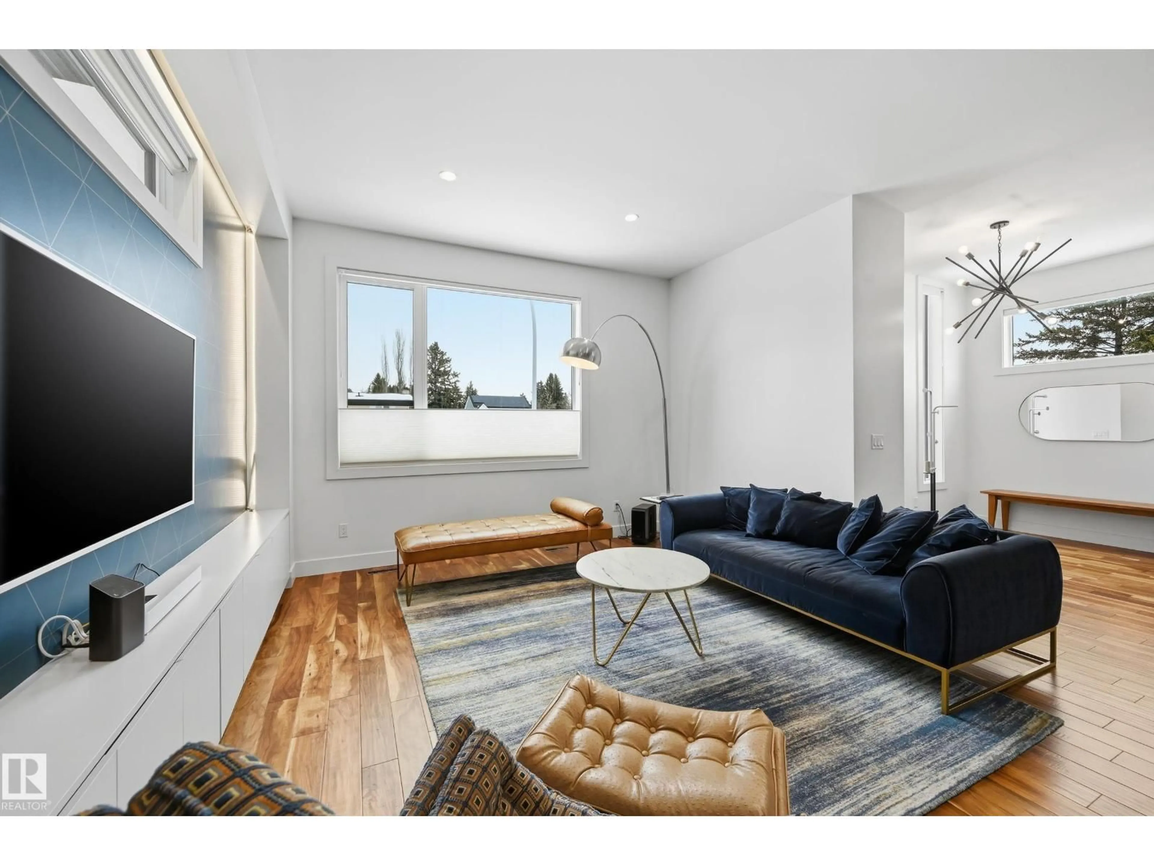 Living room with furniture, unknown for 44B VALLEYVIEW CR, Edmonton Alberta T5R5S6