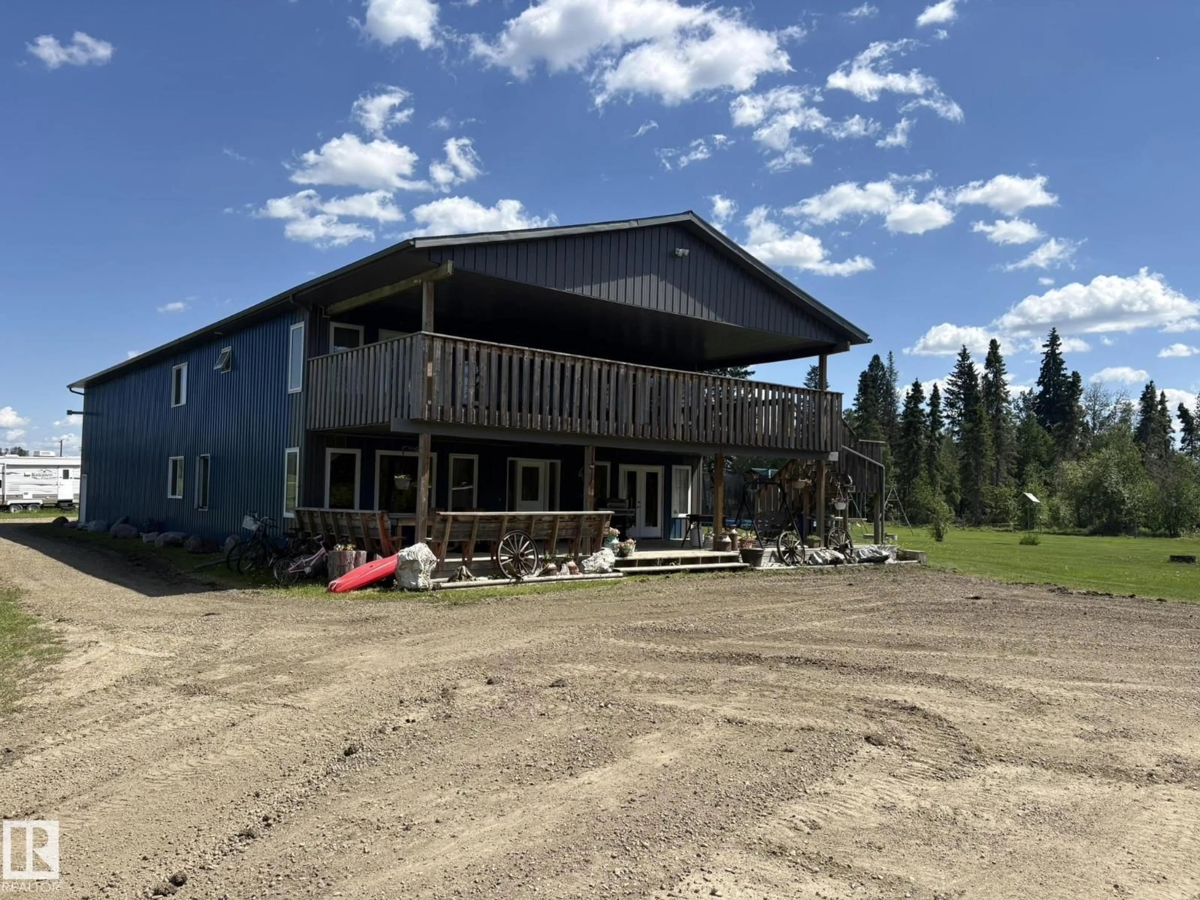 A pic from outside/outdoor area/front of a property/back of a property/a pic from drone, building for 47406 RGE ROAD 40, Rural Brazeau County Alberta T0C0P0