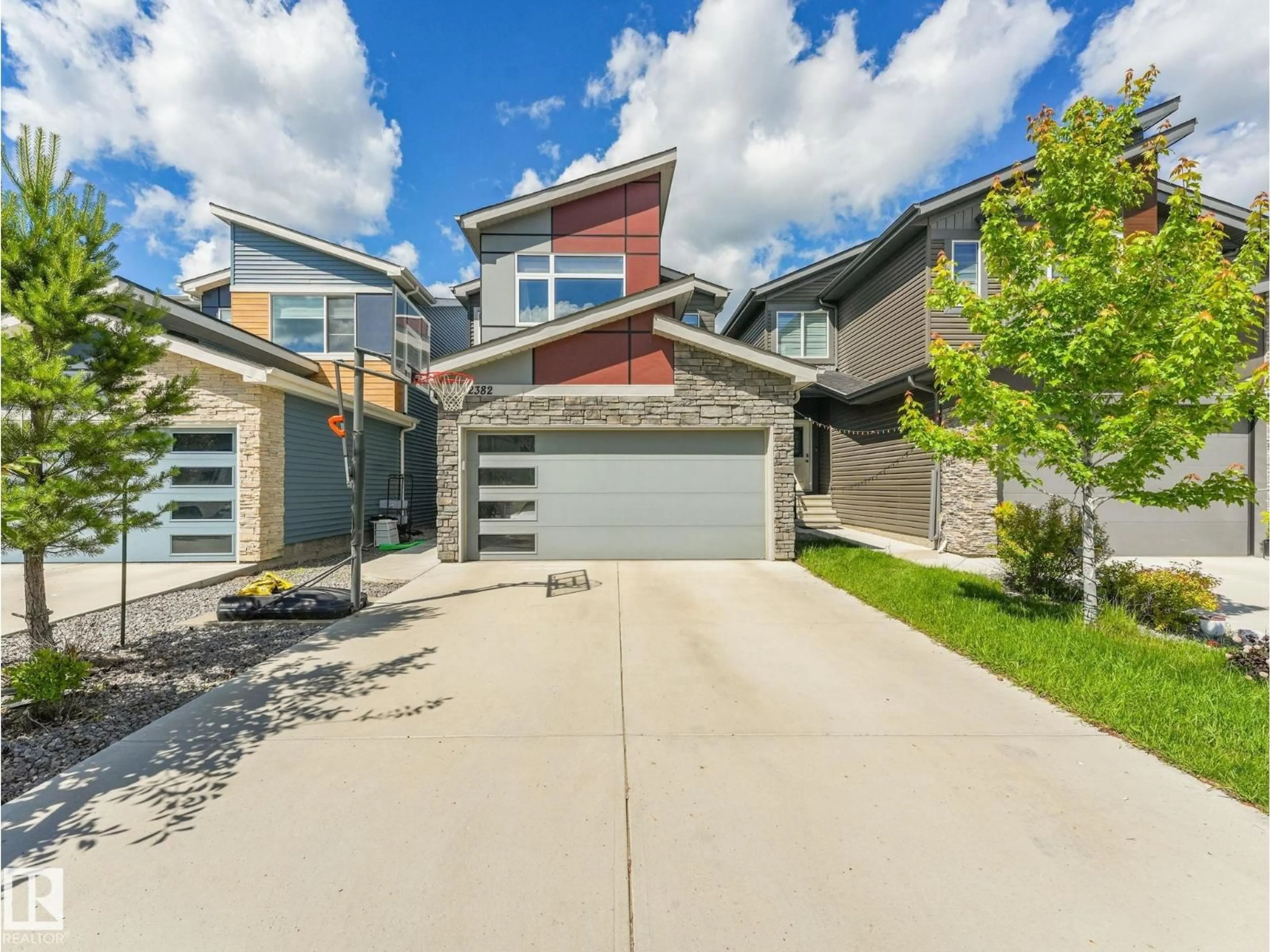 Unknown for 2382 KELLY CIRCLE, Edmonton Alberta T6W4G3