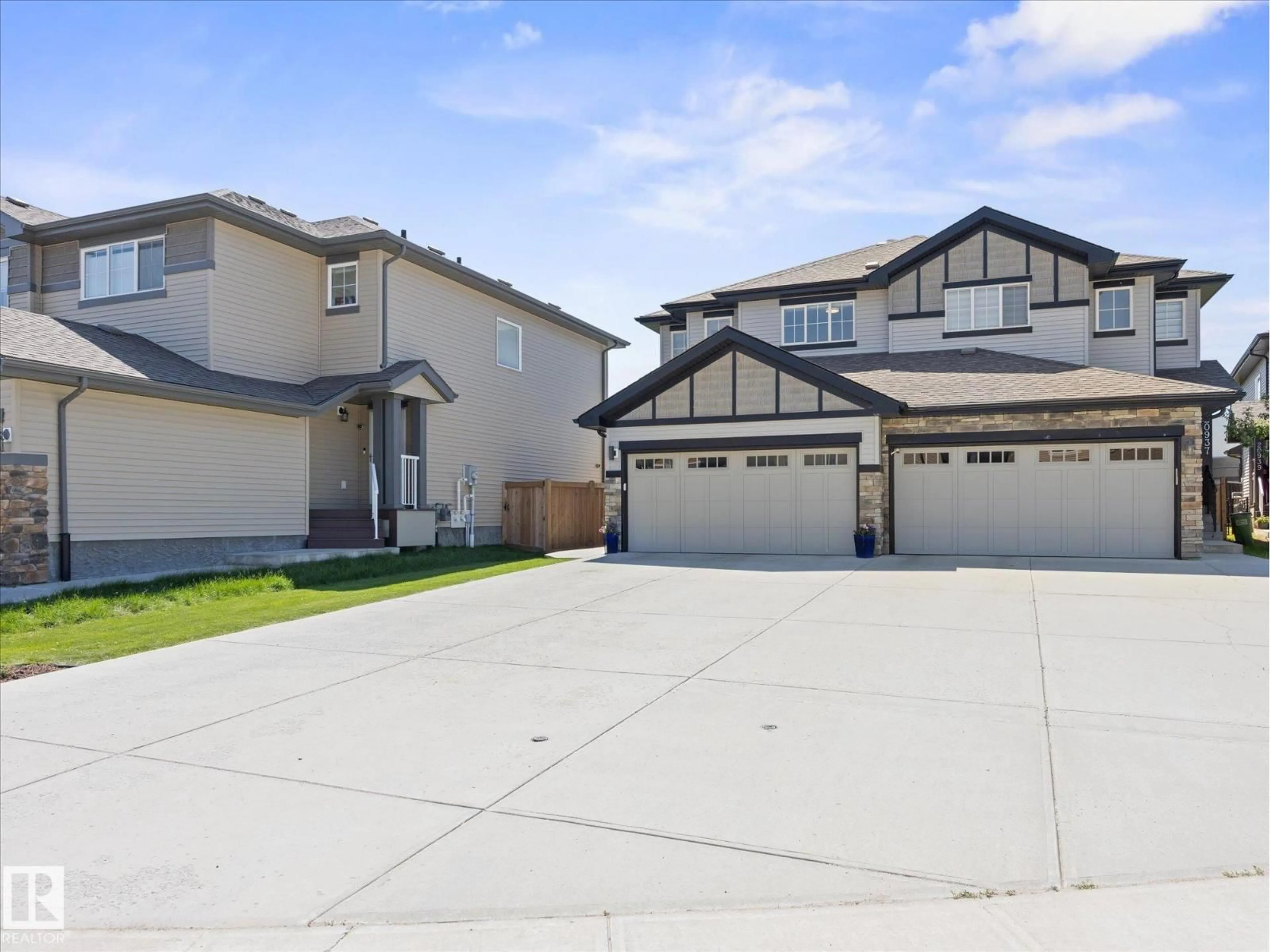 A pic from outside/outdoor area/front of a property/back of a property/a pic from drone, street for 20935 95 AV, Edmonton Alberta T5T7J6