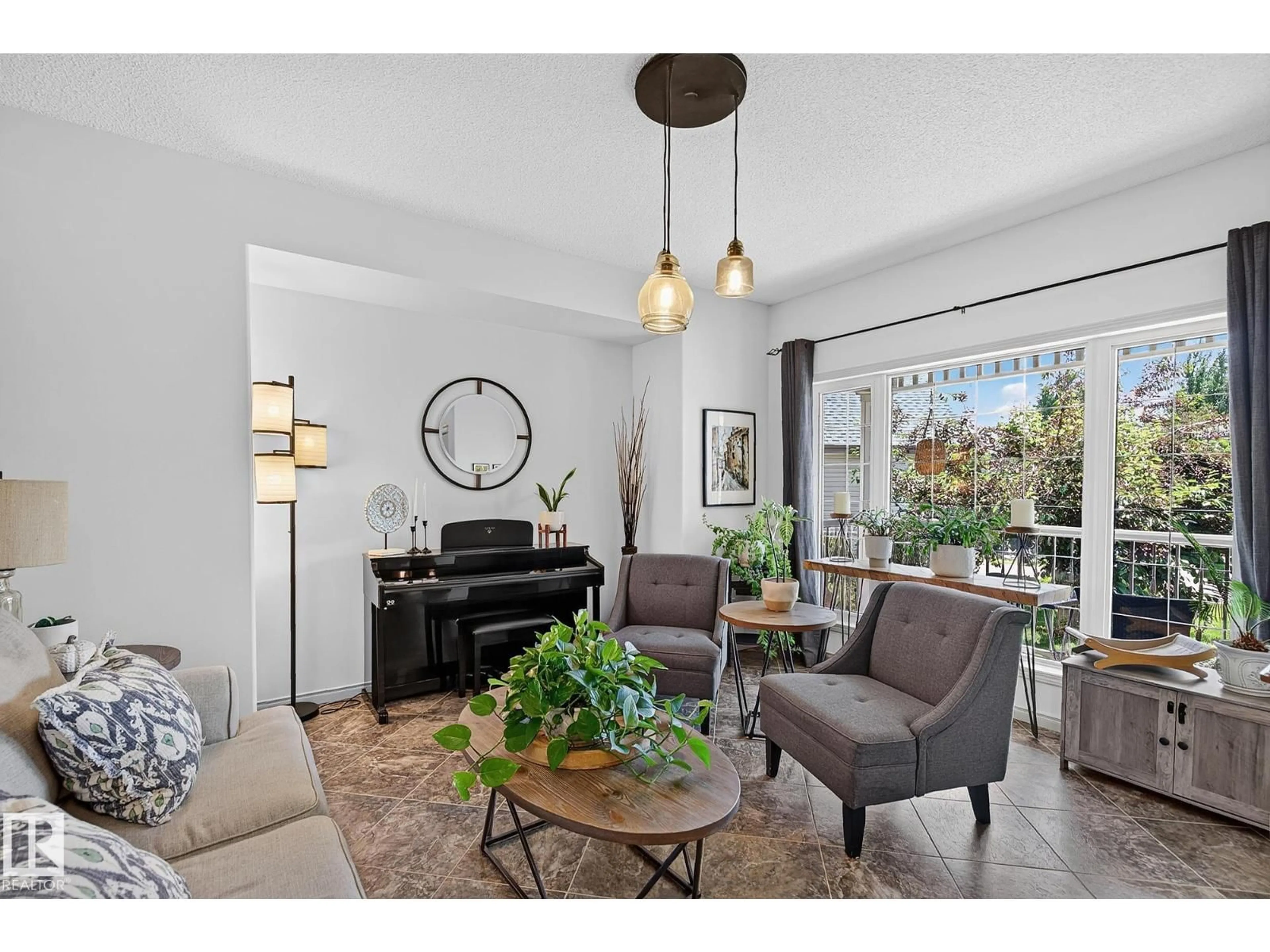 Living room with furniture, unknown for 163 GALLAND CR, Edmonton Alberta T5T6P4