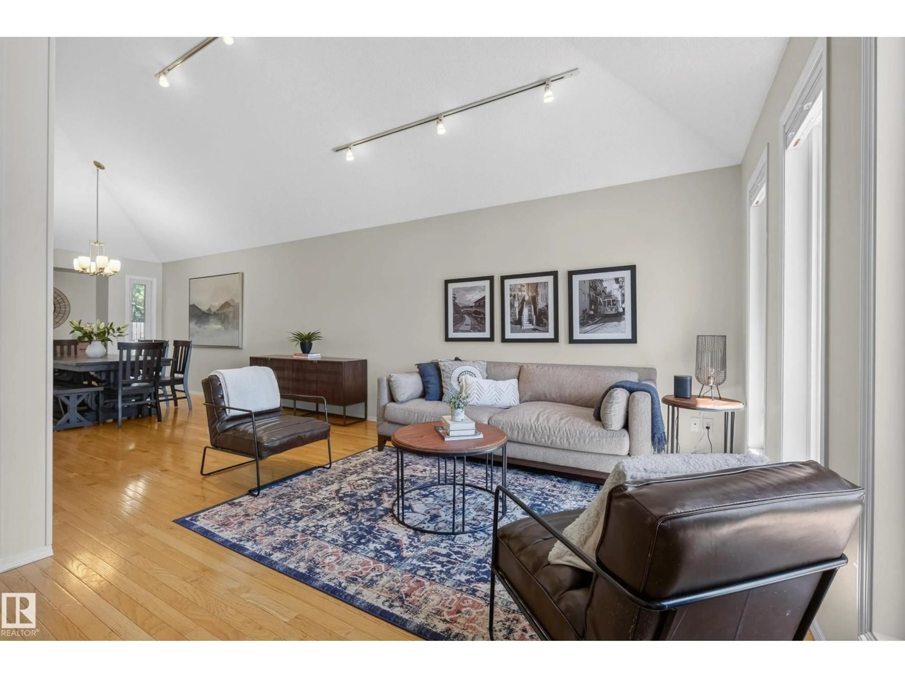 Living room with furniture, unknown for 40 CARMEL RD, Sherwood Park Alberta T8A5A6