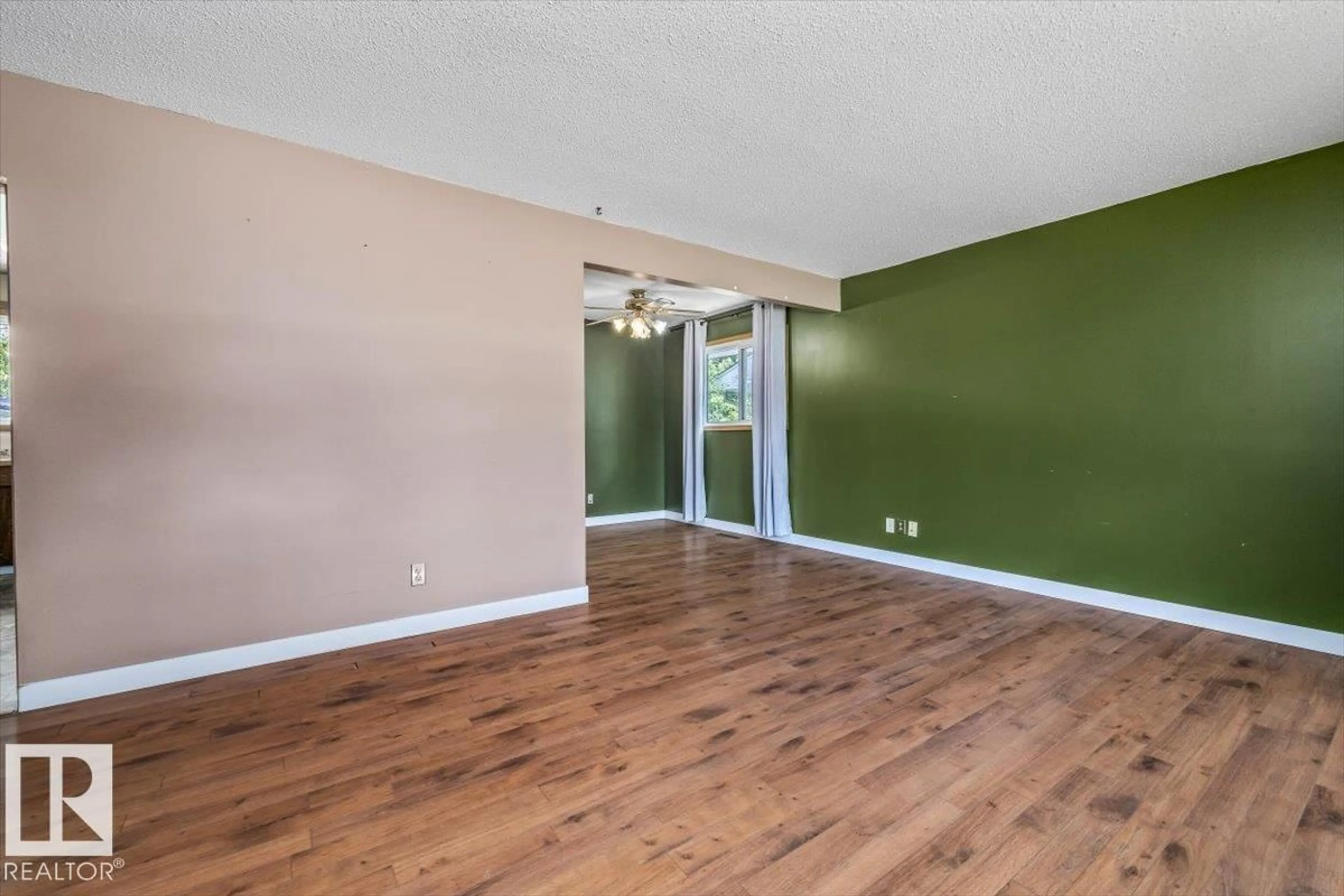 A pic of a room for 10544 53 AV, Edmonton Alberta T6H0R8