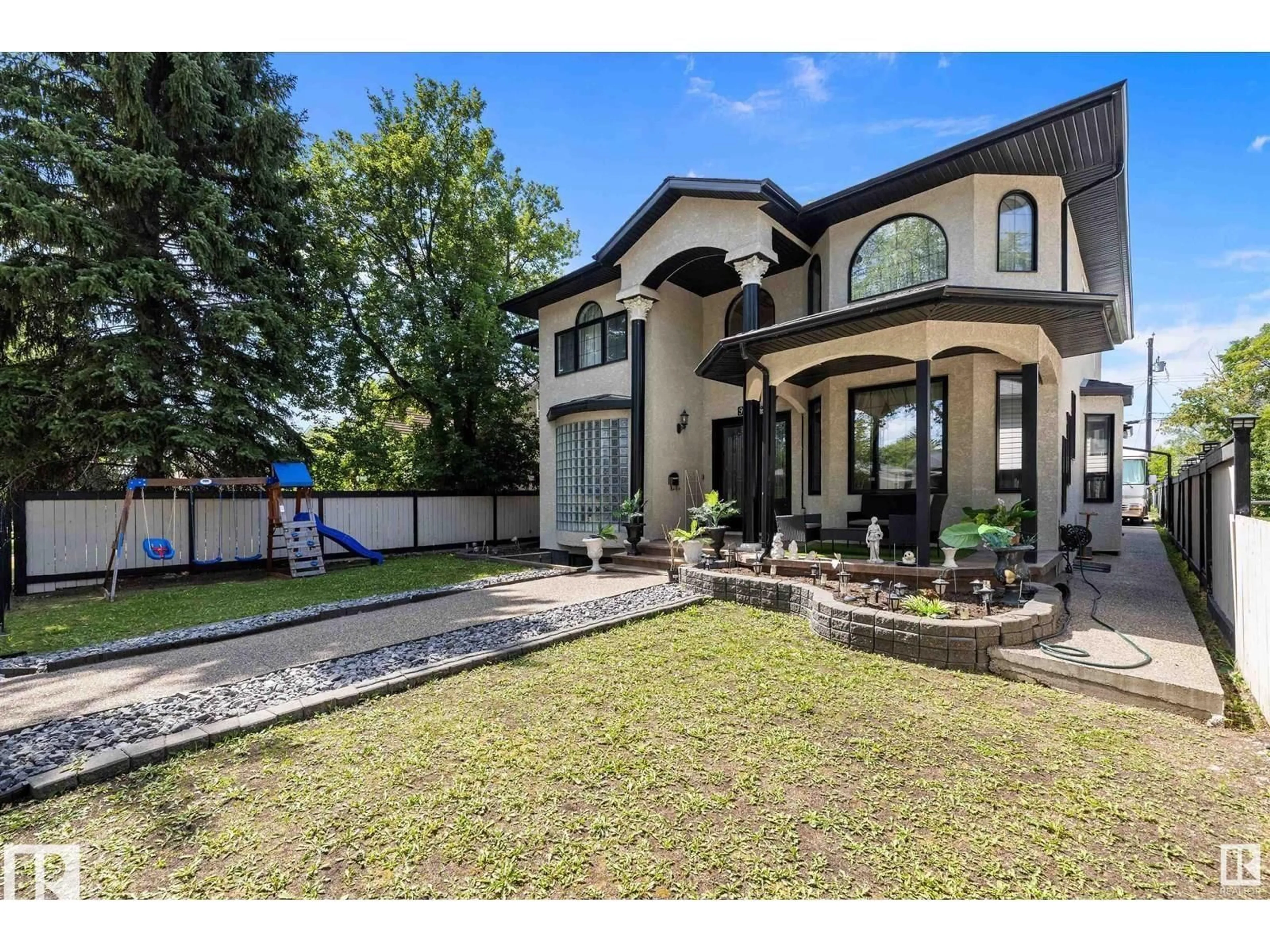 Unknown for 9544 154 ST, Edmonton Alberta T5P2E9