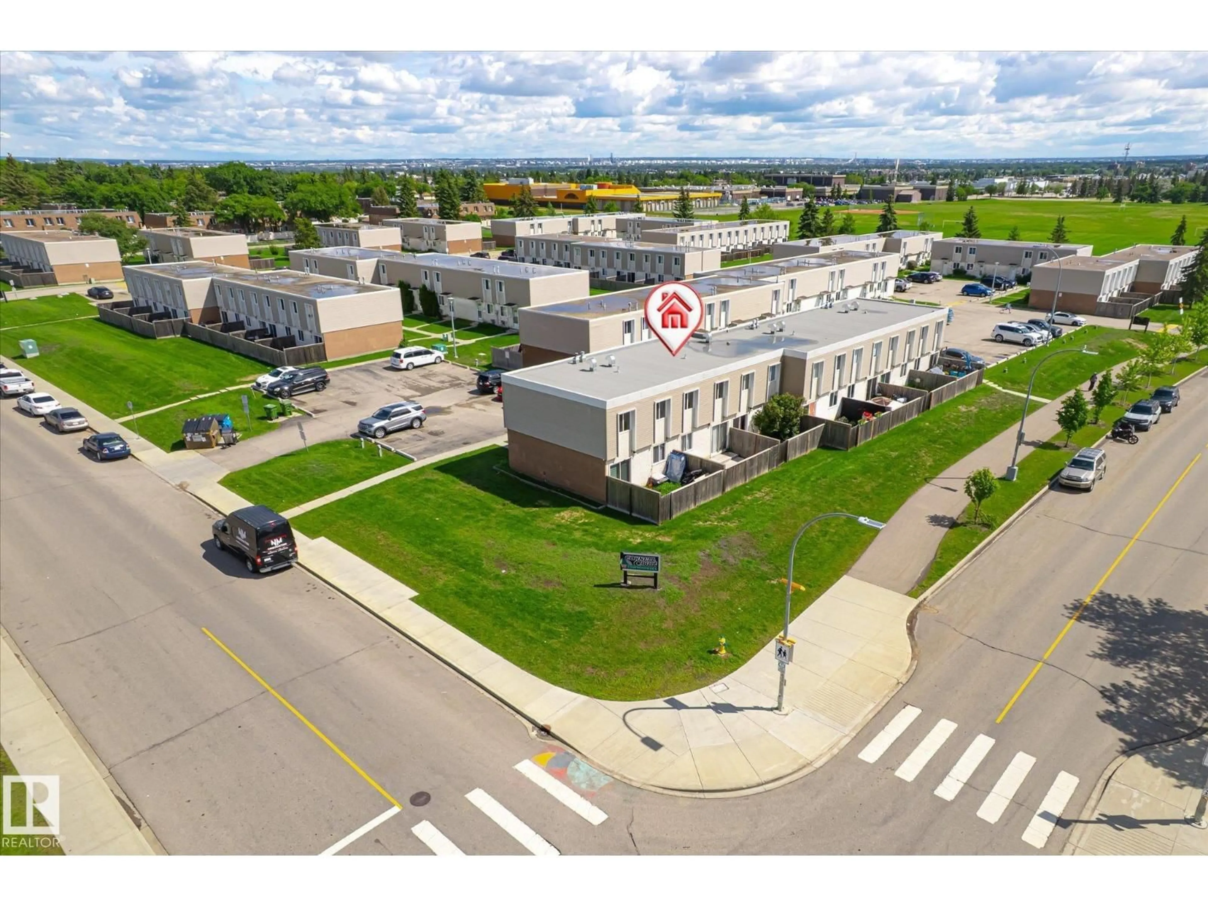 A pic from outside/outdoor area/front of a property/back of a property/a pic from drone, building for 186 CORNELL CT, Edmonton Alberta T5C3C3